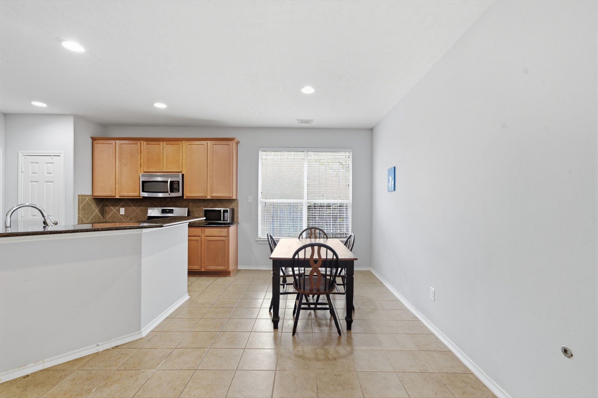 6714 Chester Oak Drive Property Photo 12
