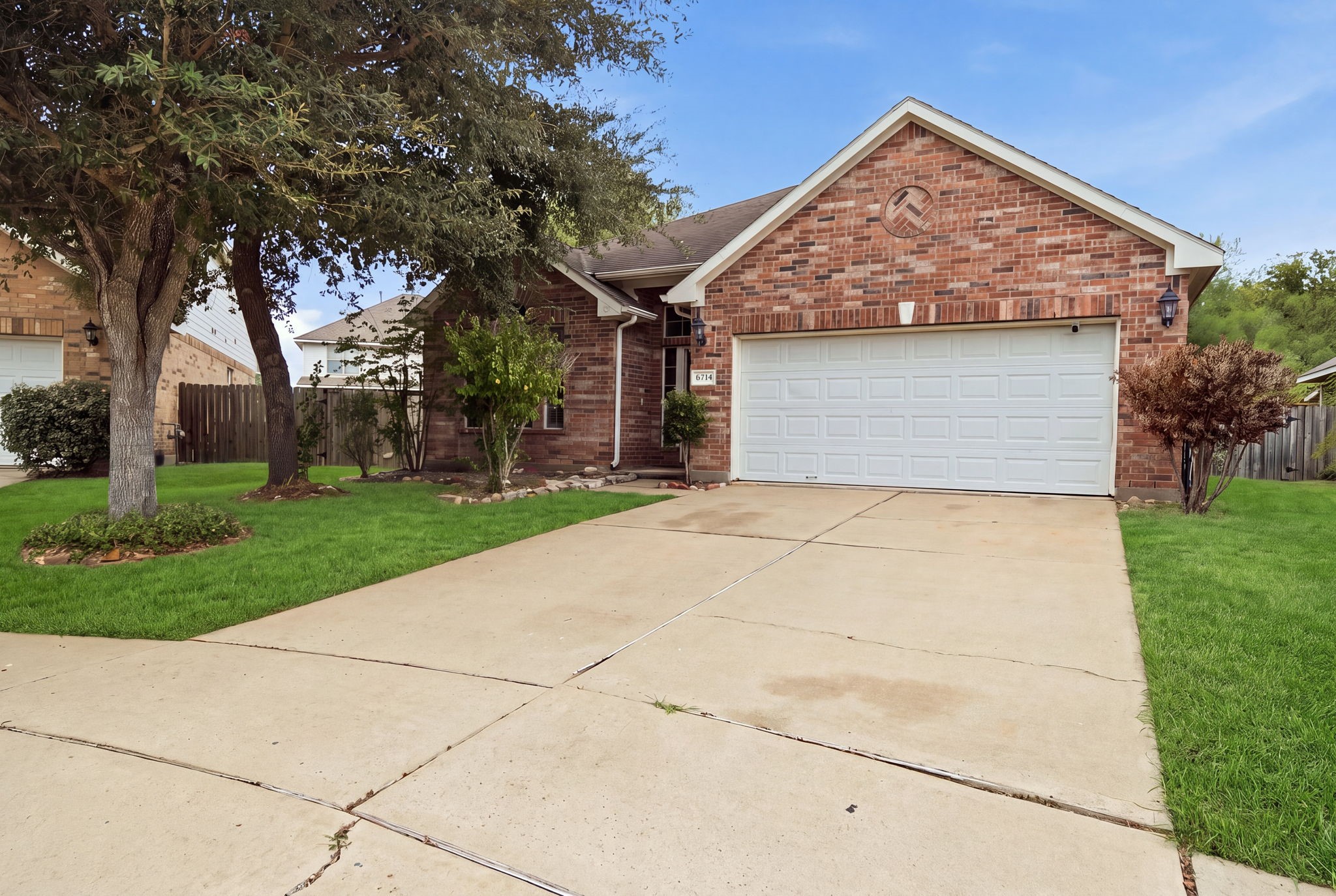 6714 Chester Oak Drive Property Photo 20