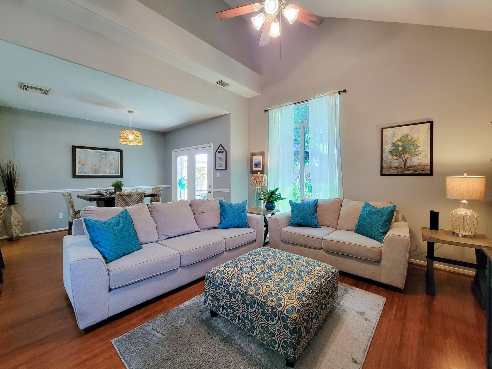 18706 Scented Candle Way Property Photo 6