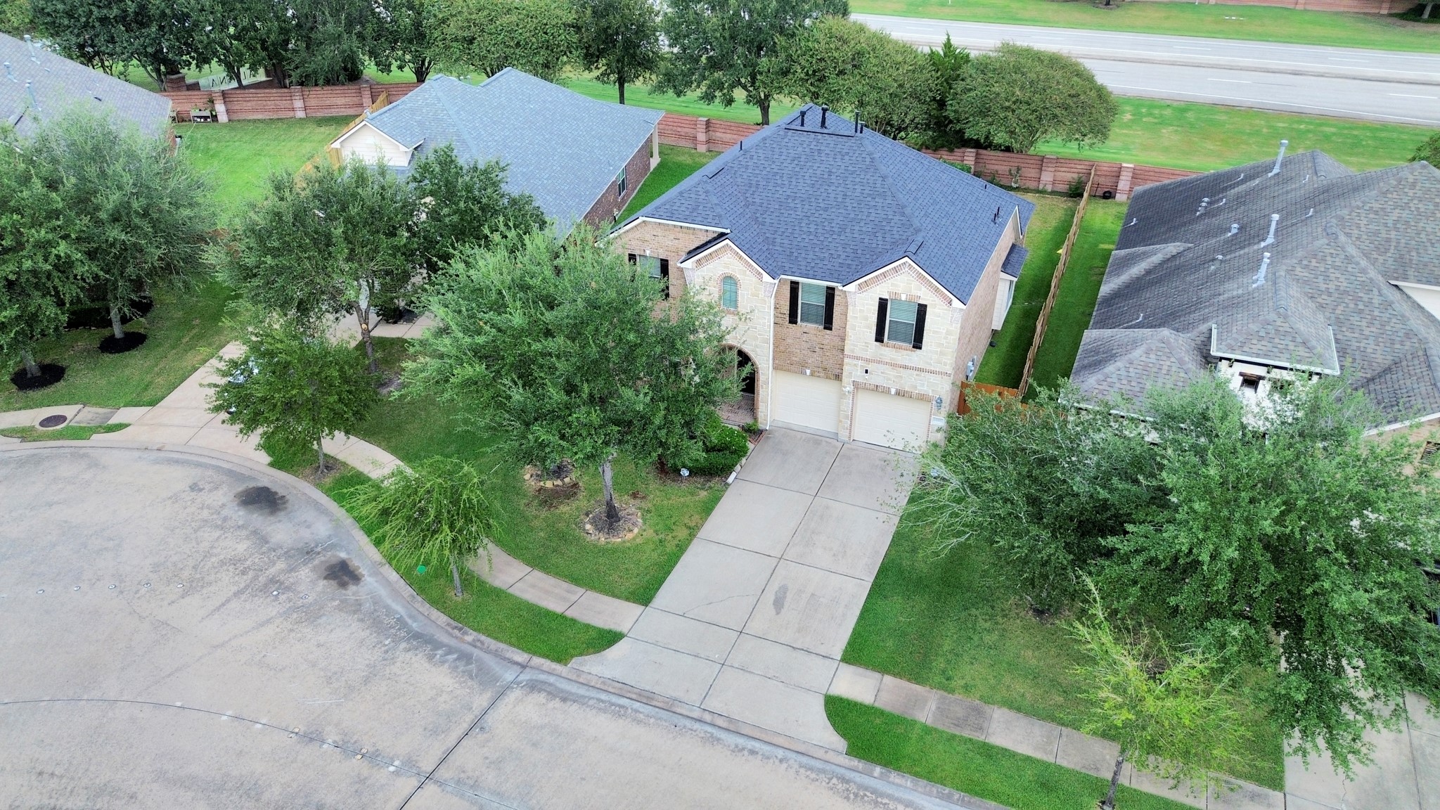 10007 Mystic Spring Lane Property Photo 2