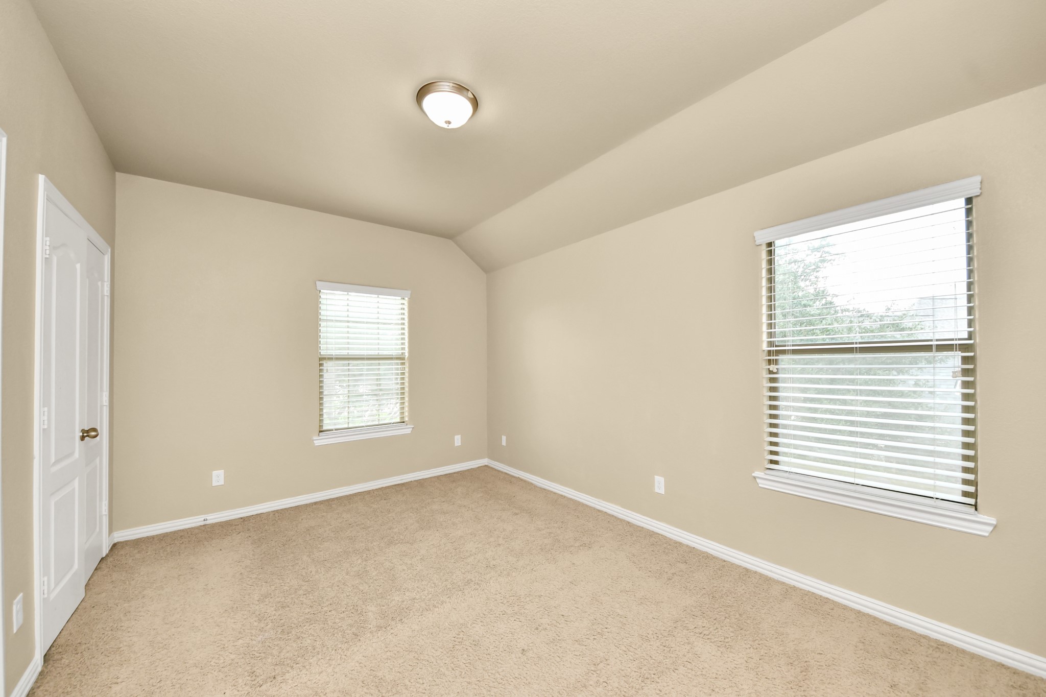 10007 Mystic Spring Lane Property Photo 31