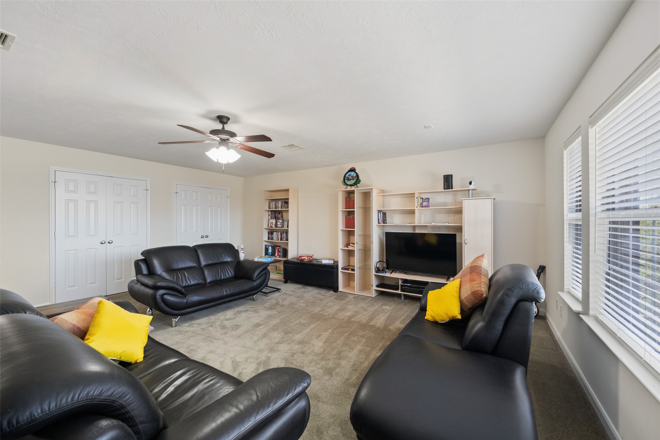 19314 Aquatic Drive Property Photo 27