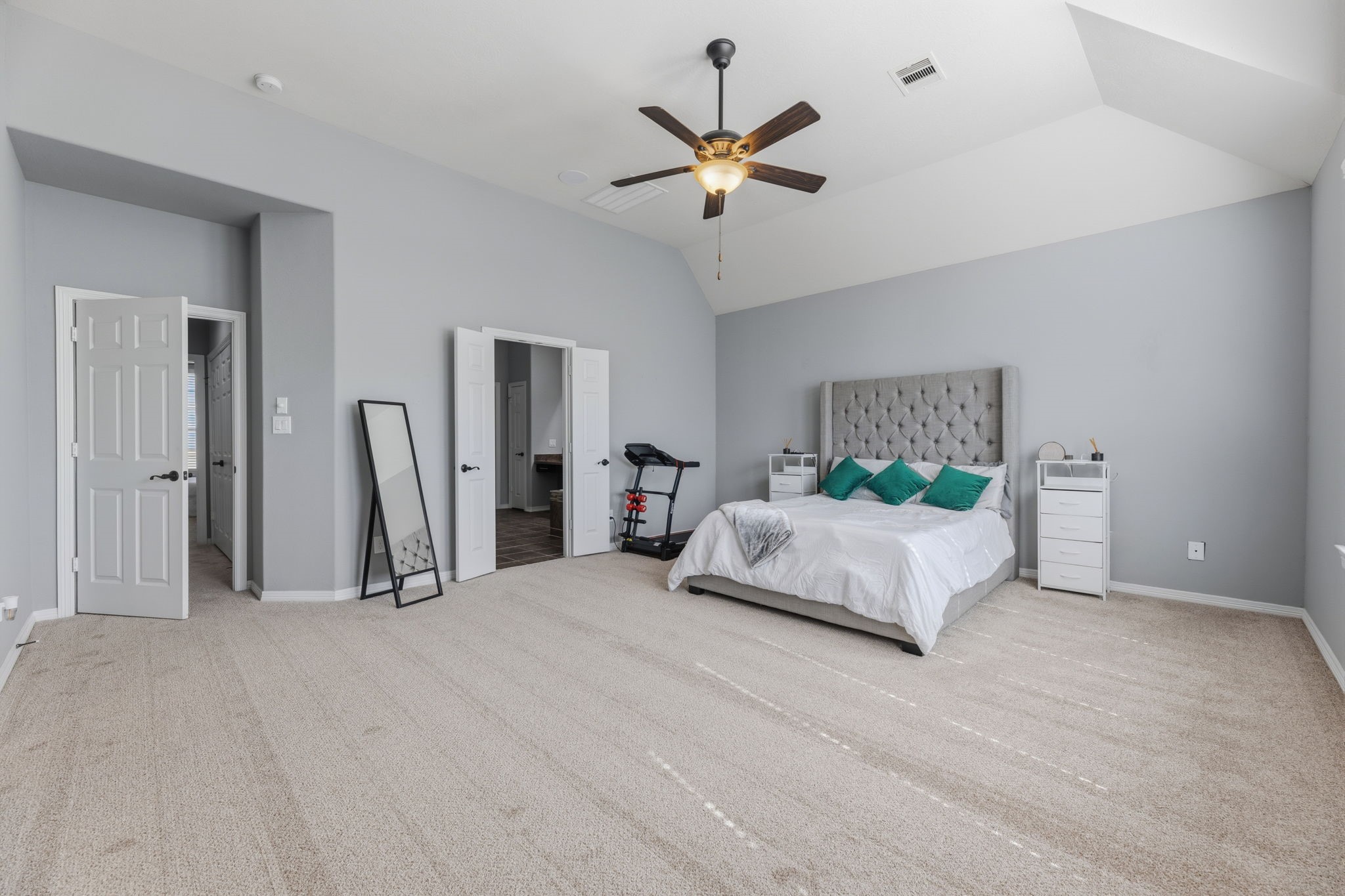 2847 Kings Retreat Property Photo 5