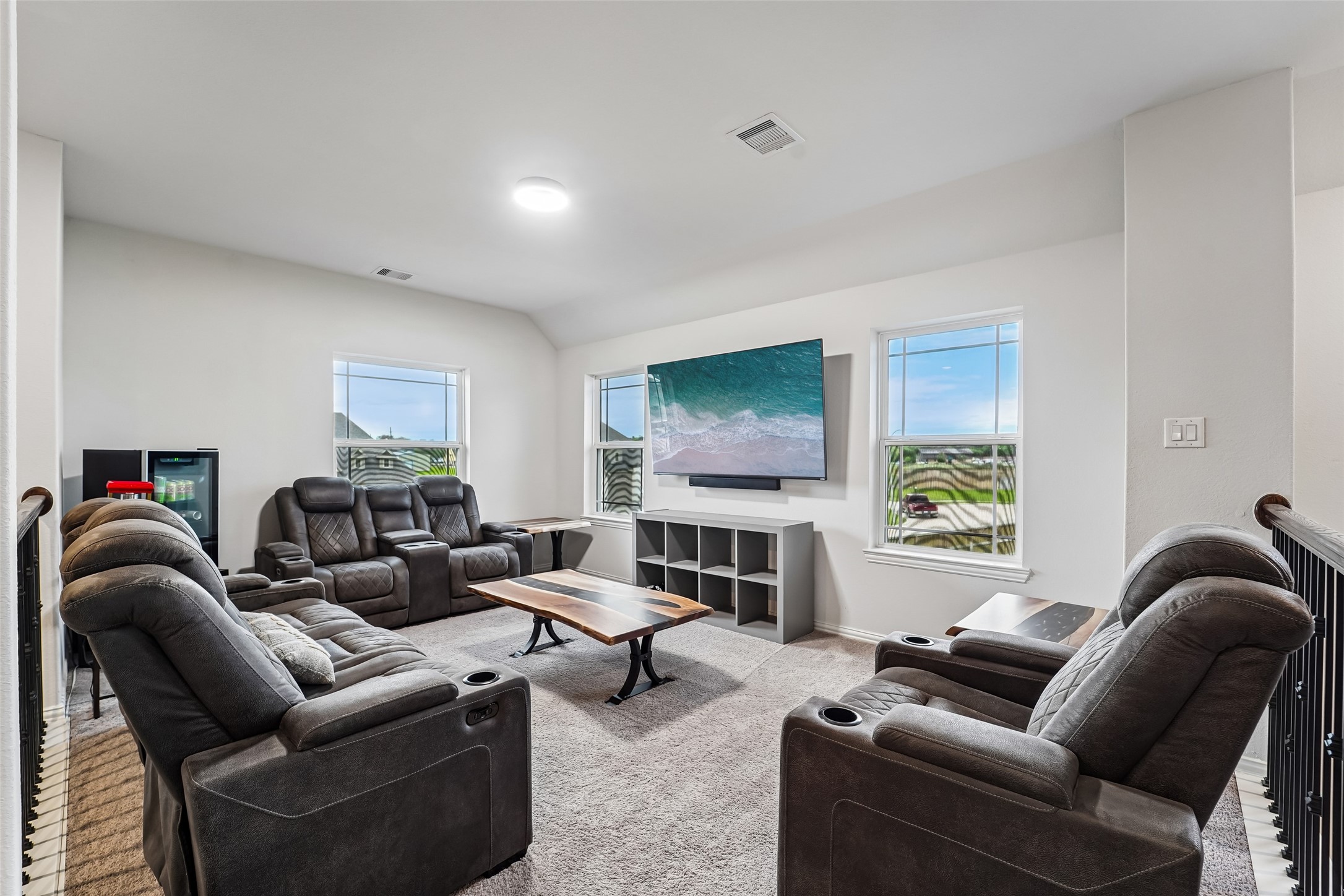 11715 Autumn Leaf Drive Property Photo 18