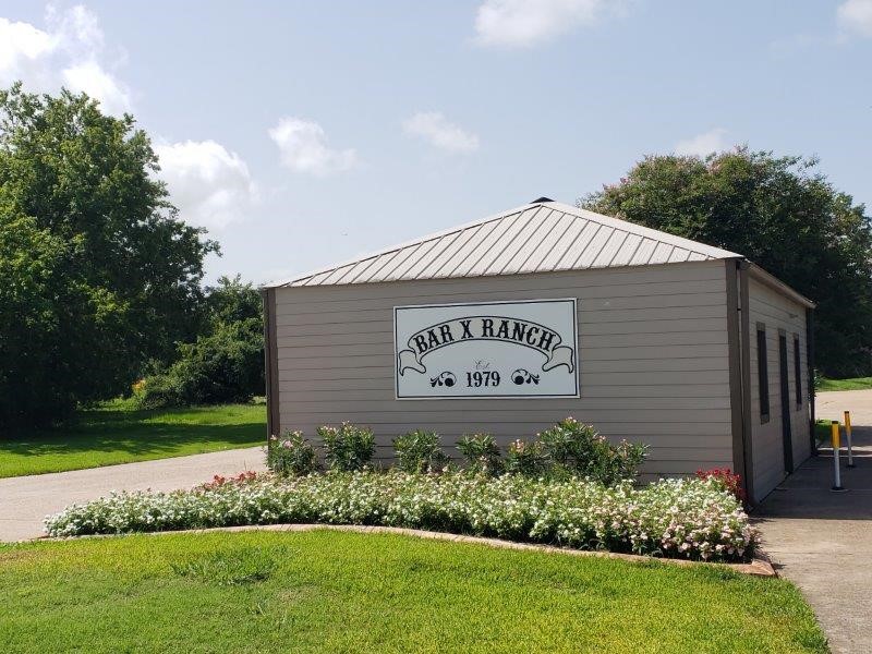 1425 Bronco Trail Property Photo 3