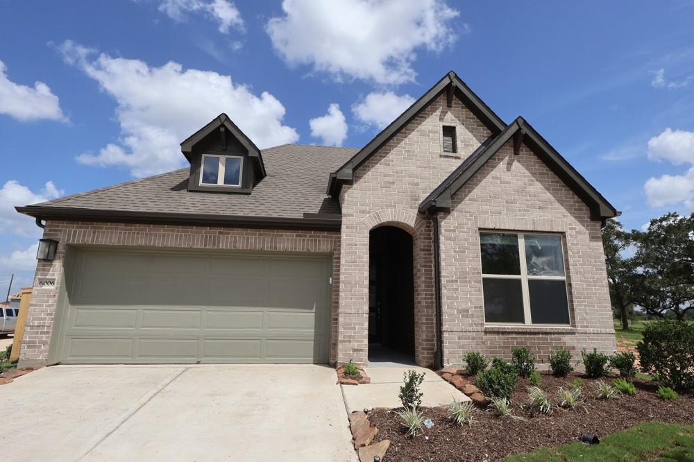6006 Renoir Lane Property Photo 1