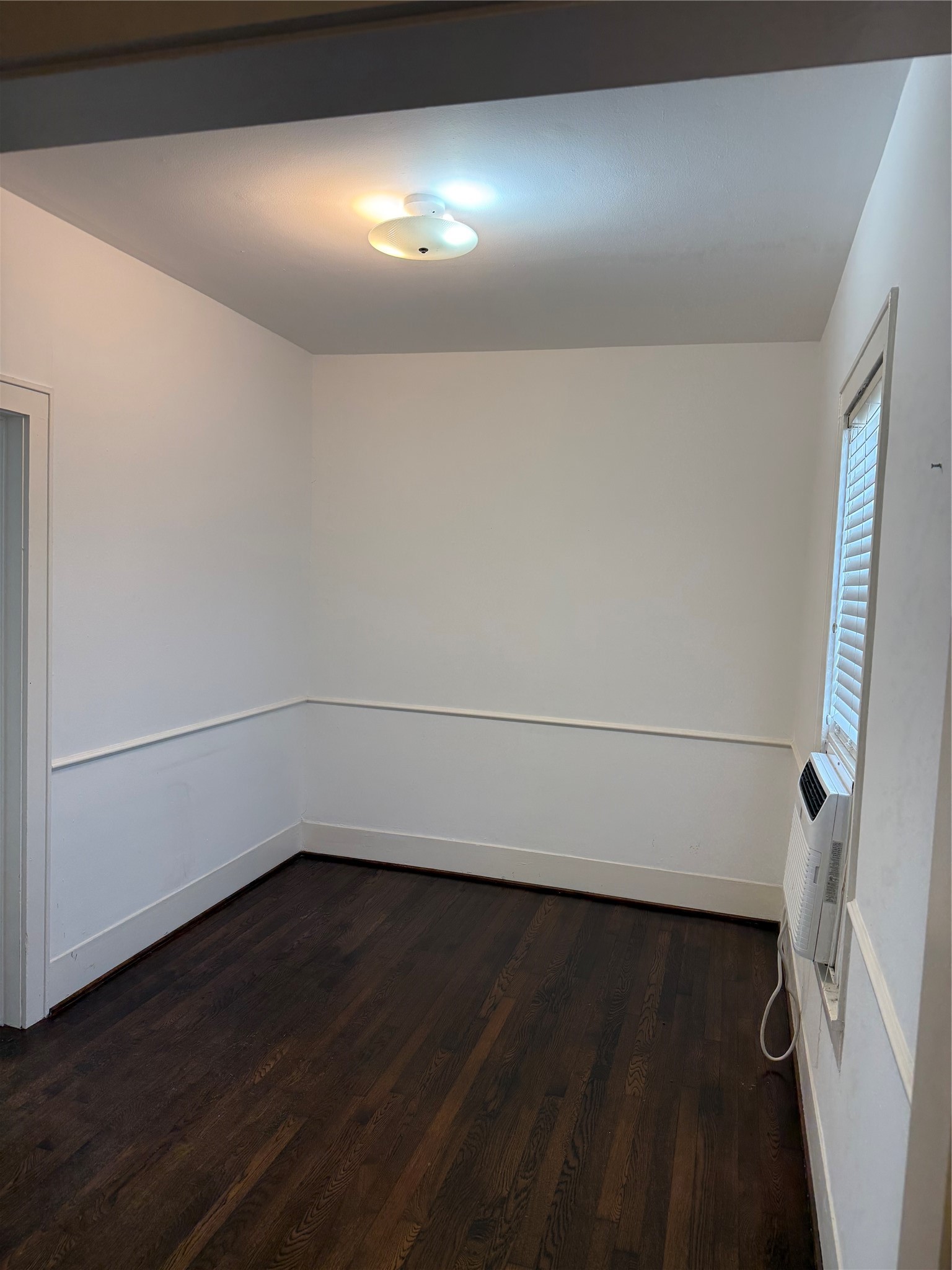 1631 Richmond Avenue 2 Property Photo 5