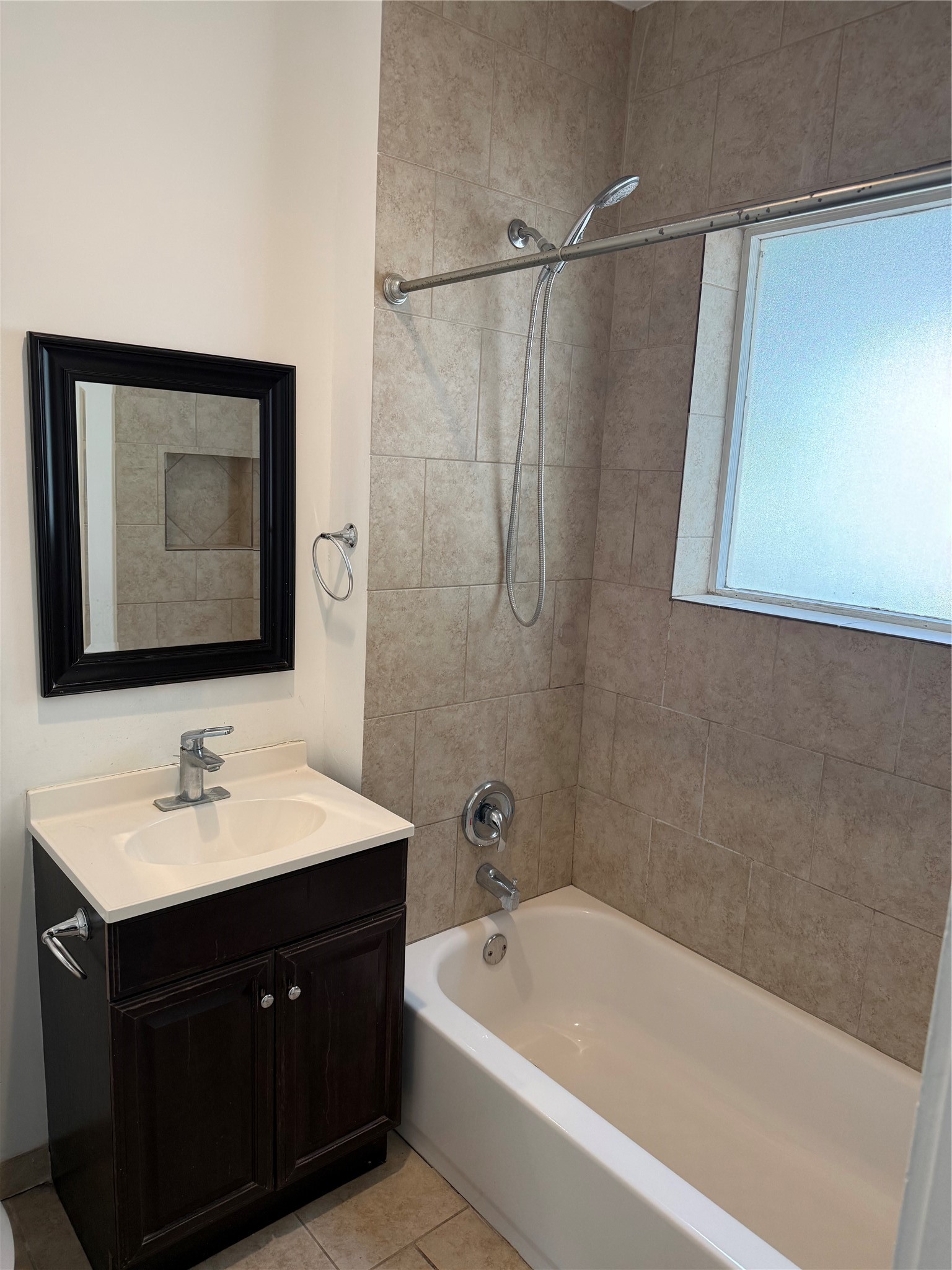 1631 Richmond Avenue 2 Property Photo 9