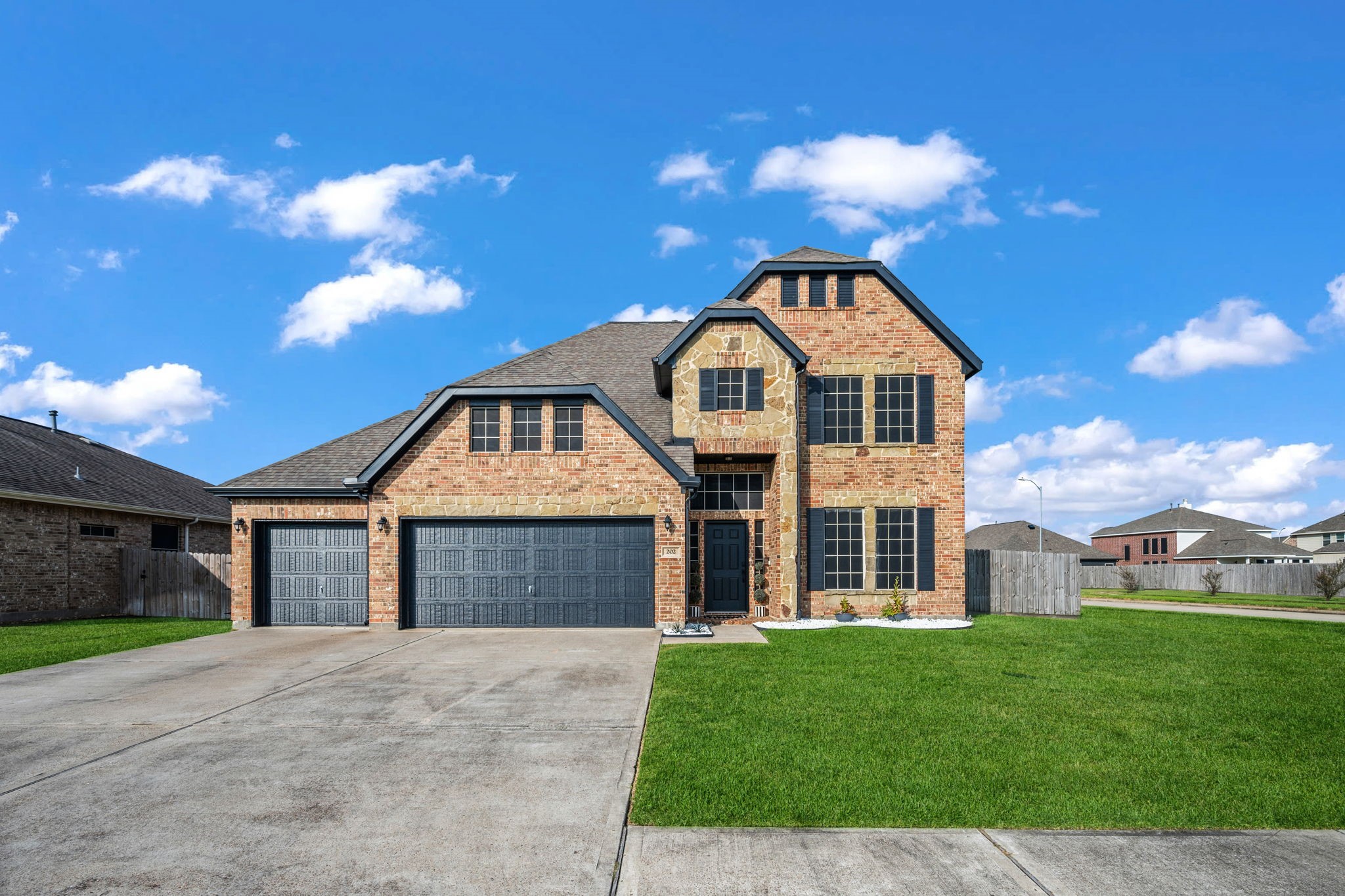202 San Marcos Drive Property Photo 1