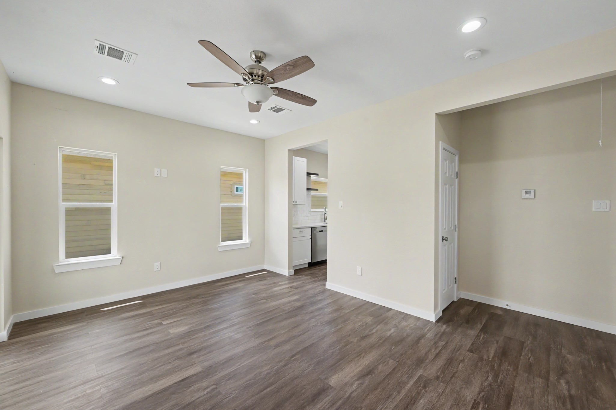 50 Westlake West Property Photo 5
