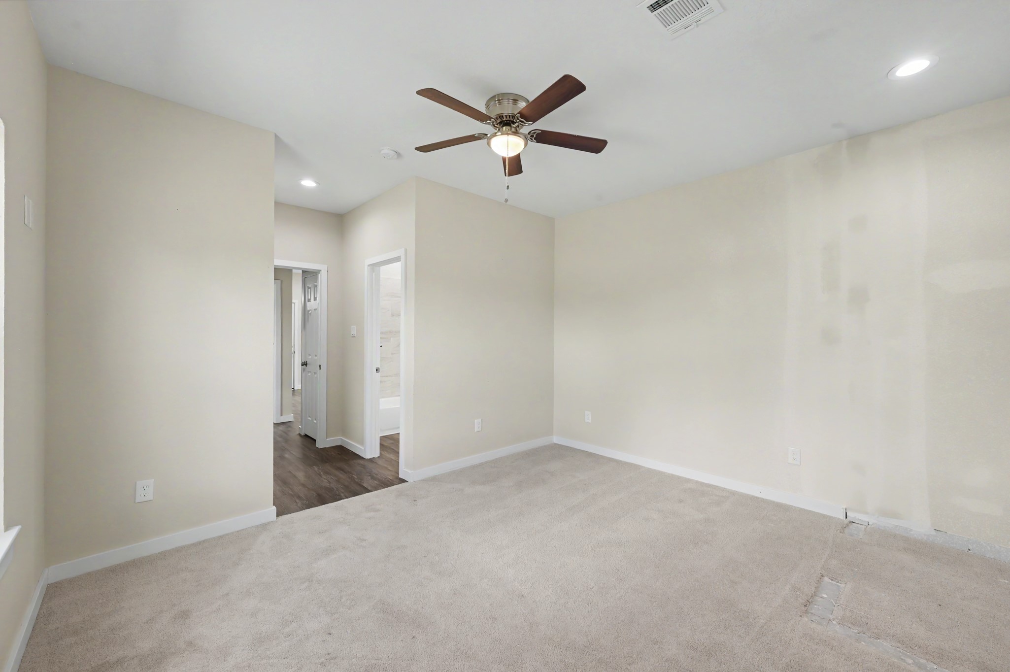 50 Westlake West Property Photo 13