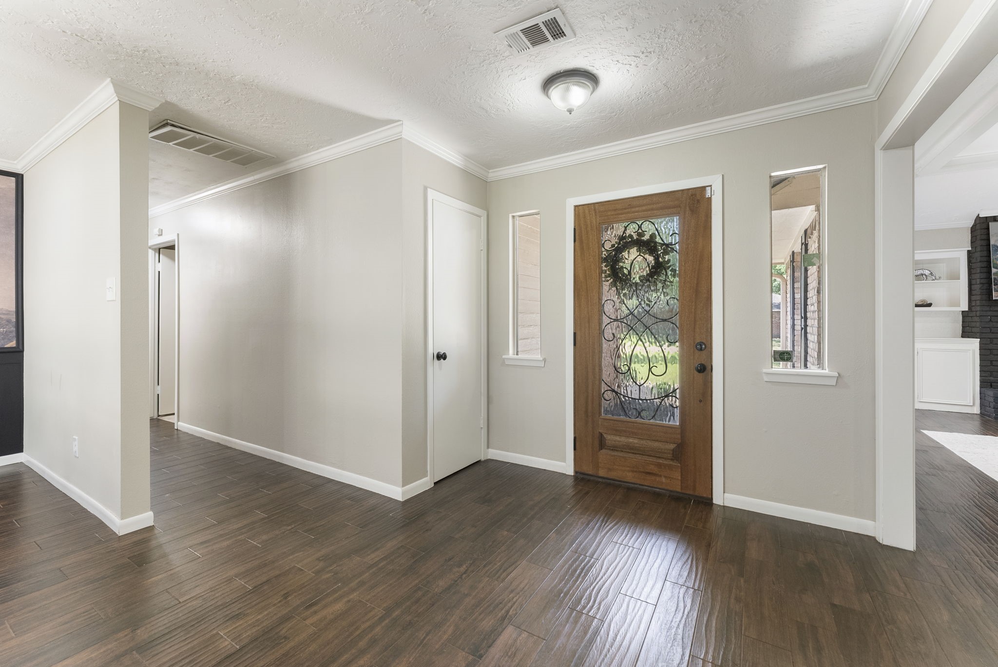748 Talmalge Hall Drive Property Photo 4