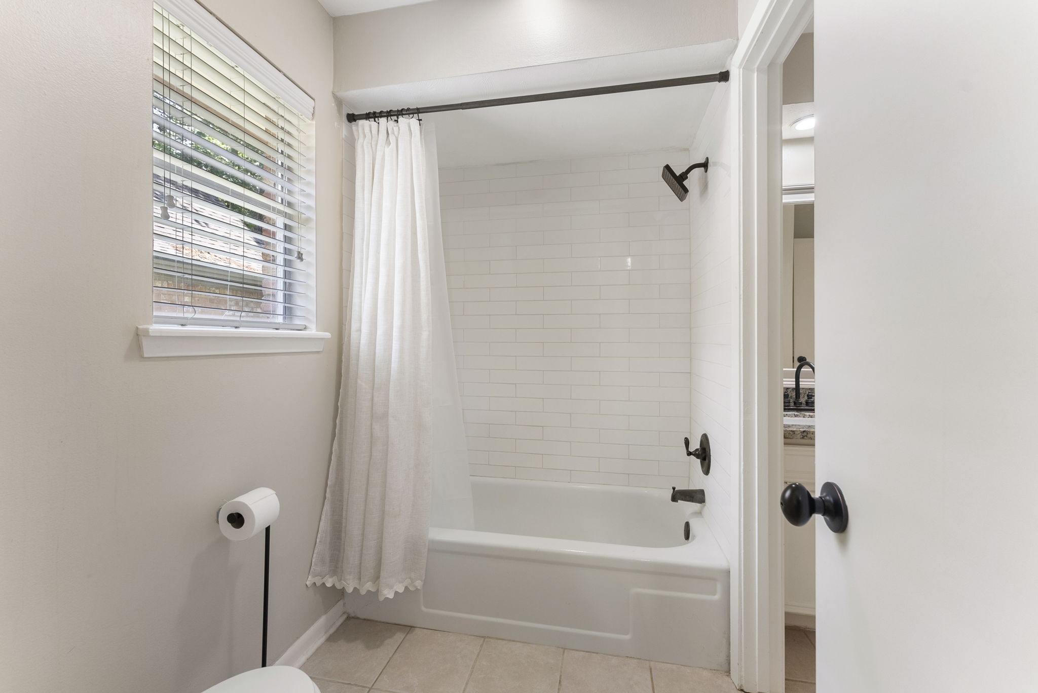 748 Talmalge Hall Drive Property Photo 18
