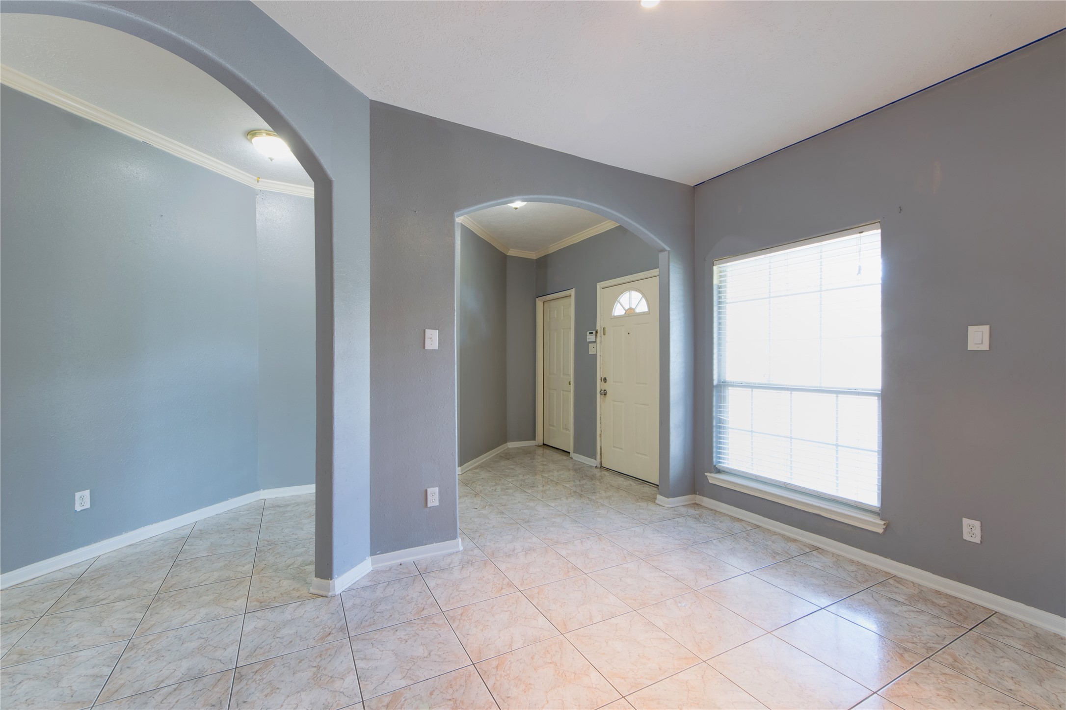 9907 Golden Glen Drive Property Photo 5
