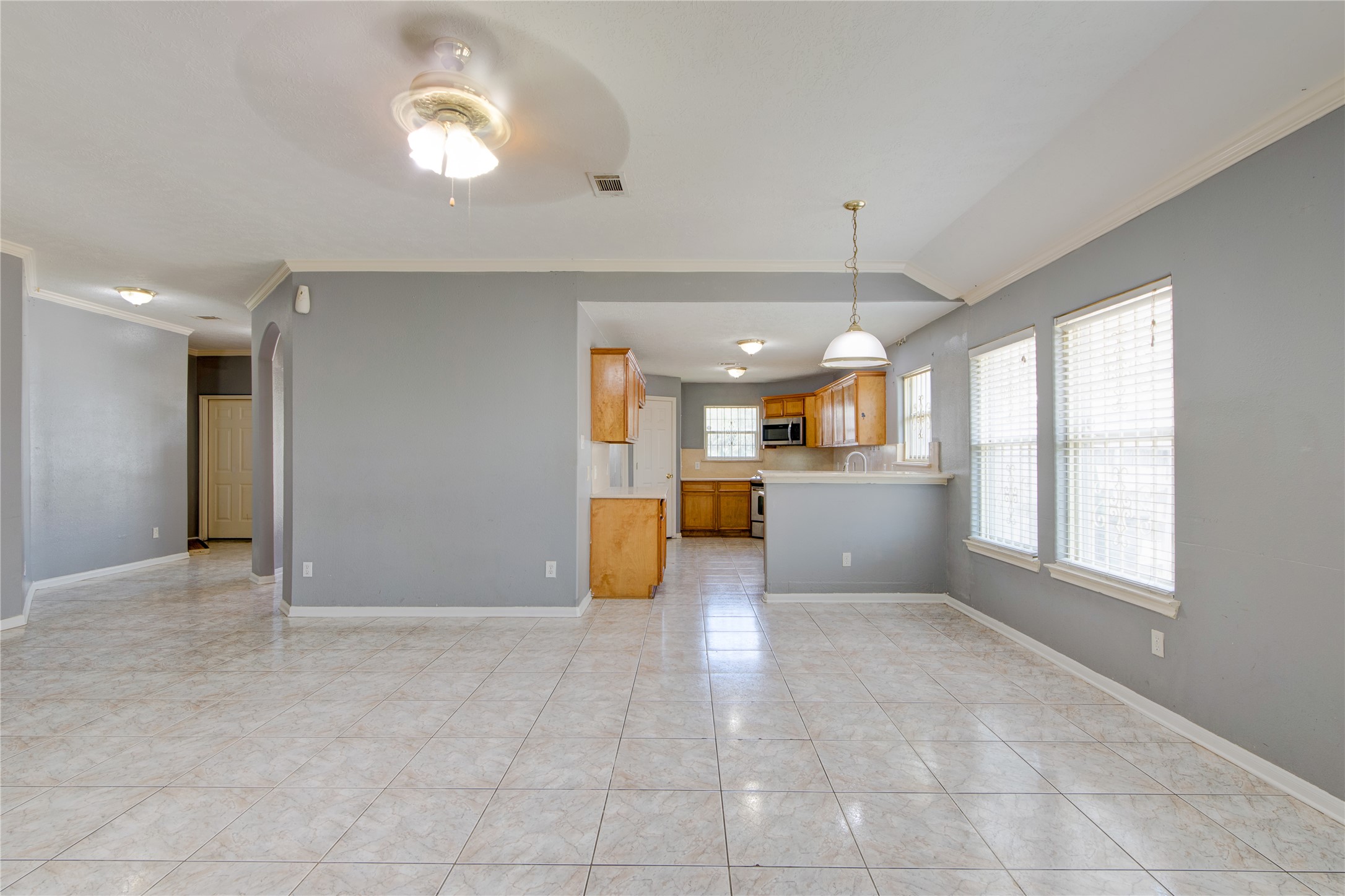 9907 Golden Glen Drive Property Photo 12