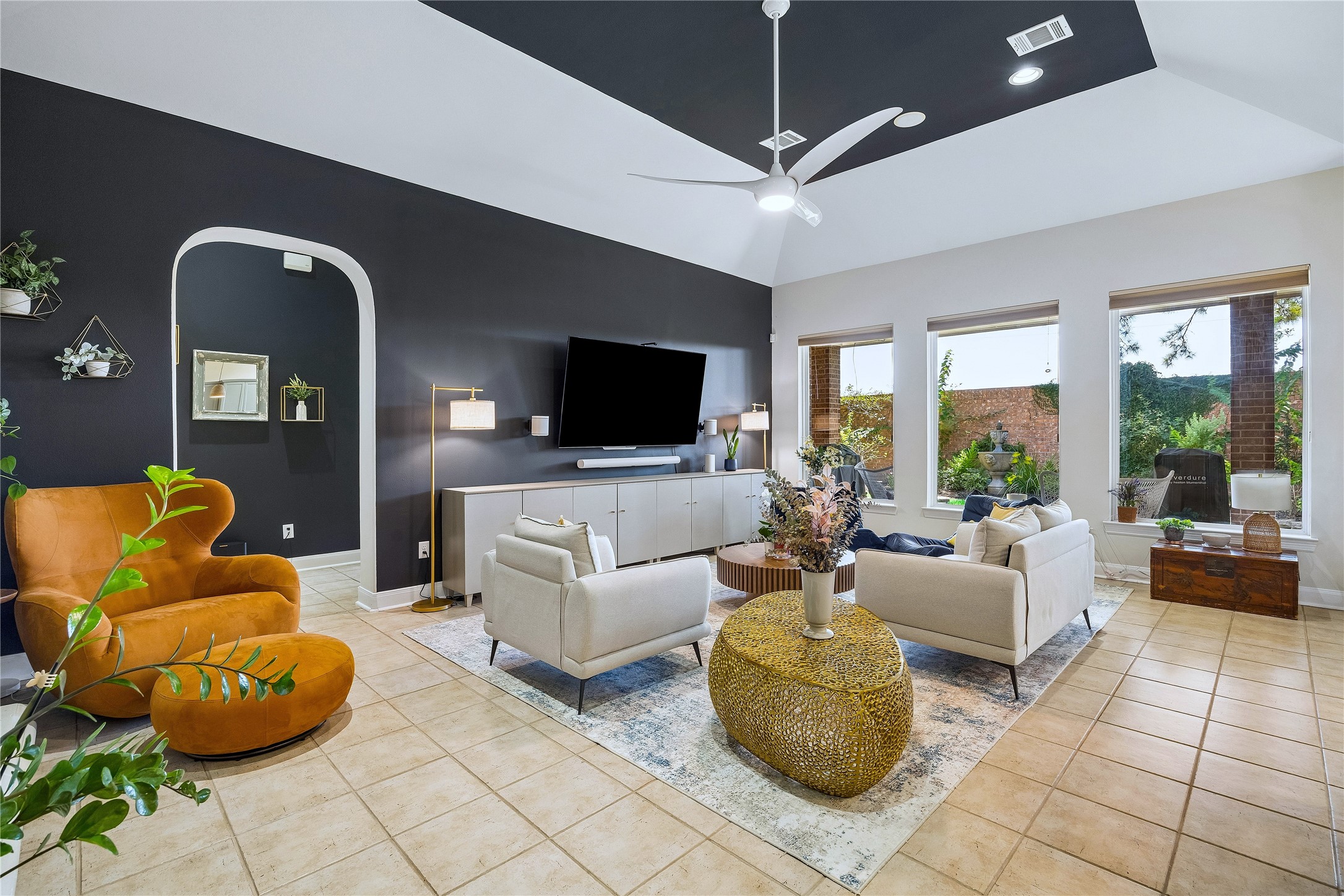 11411 Gallant Ridge Lane Property Photo 8