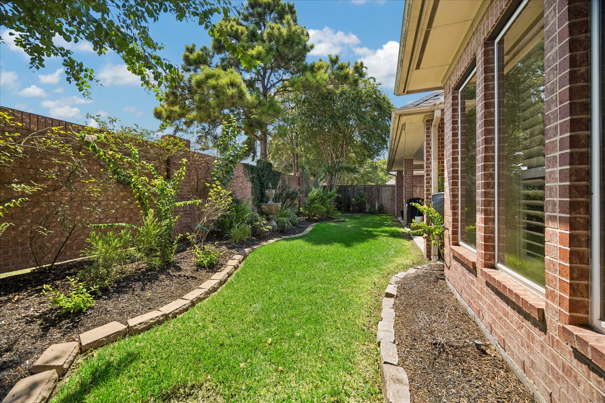 11411 Gallant Ridge Lane Property Photo 26