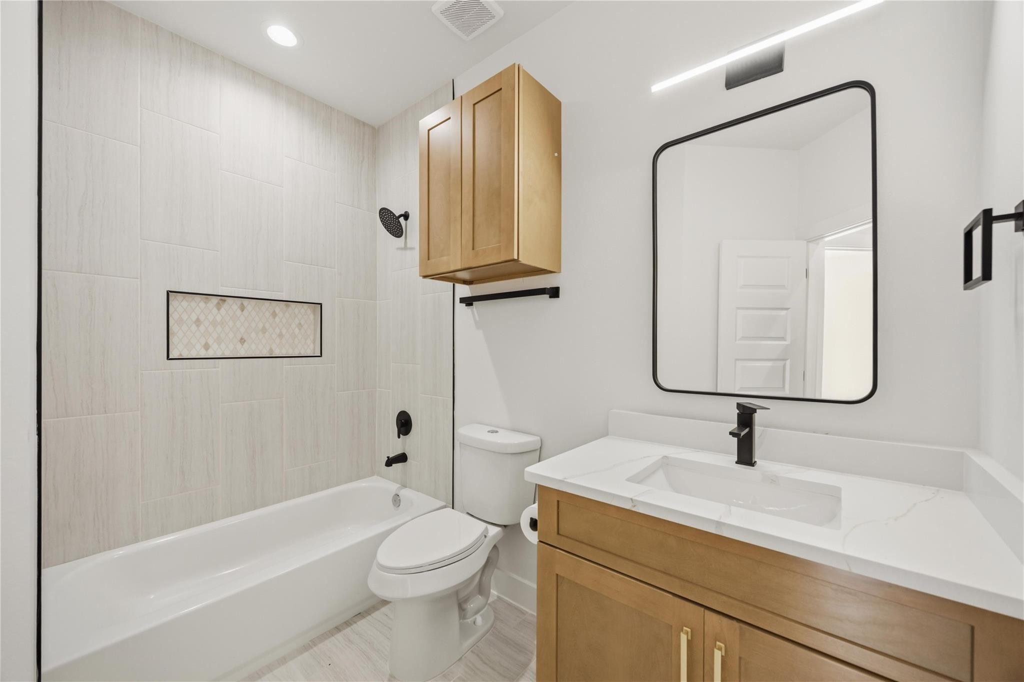 8210 Lawler Street A Property Photo 17