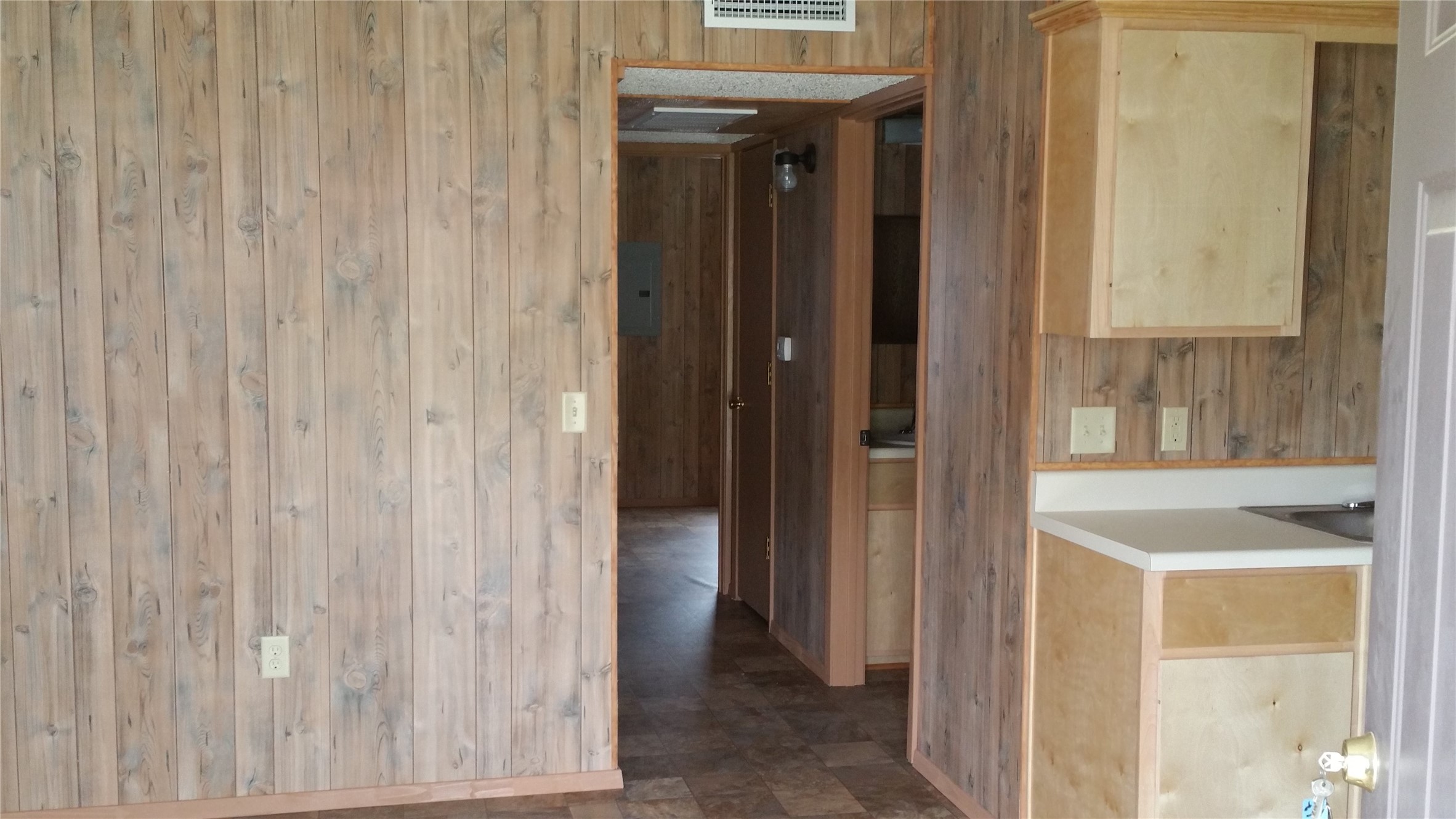 1300 Courtland Rd Property Photo 6