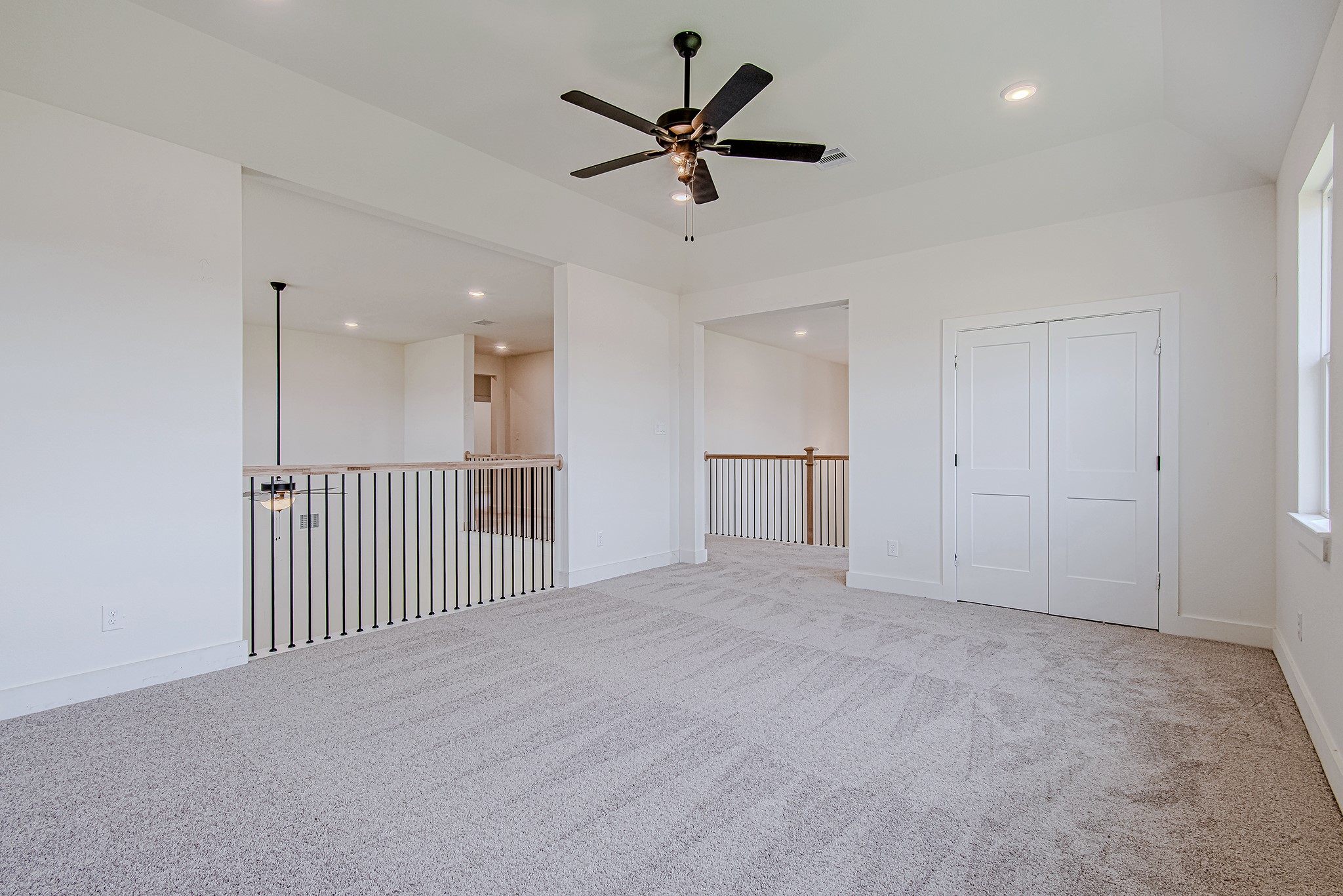 153 Peninsula Point Drive Property Photo 32