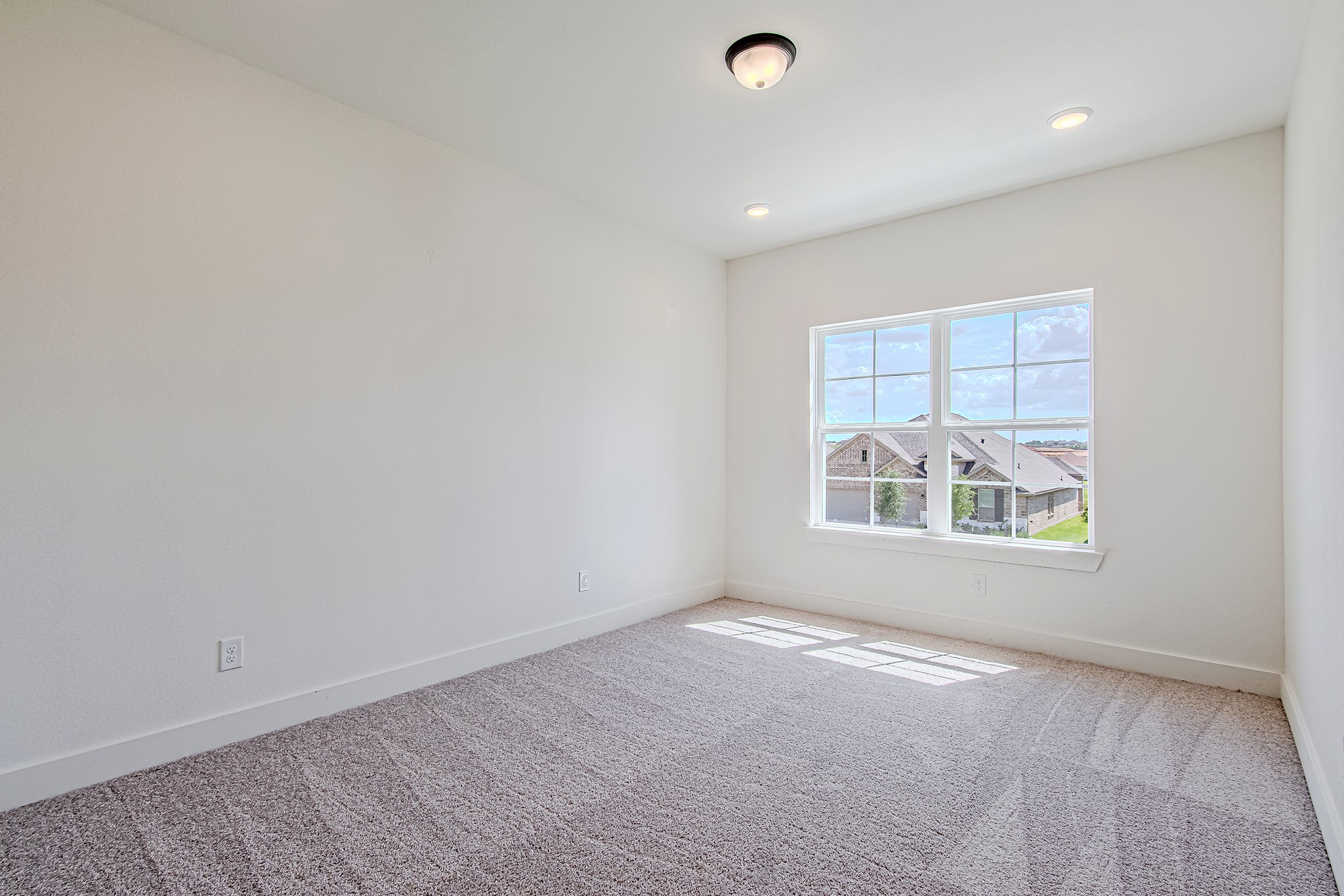153 Peninsula Point Drive Property Photo 33