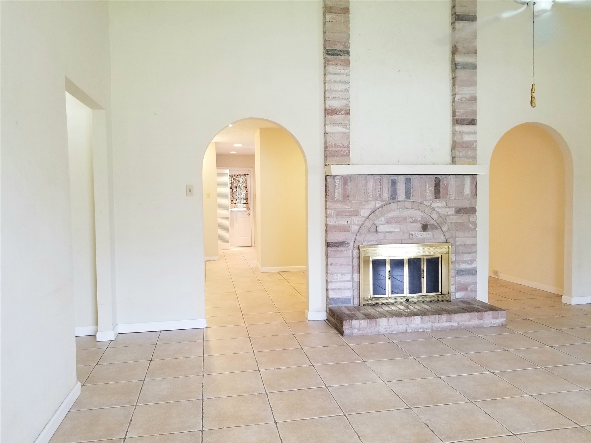 13915 Cravenridge Drive Property Photo 3