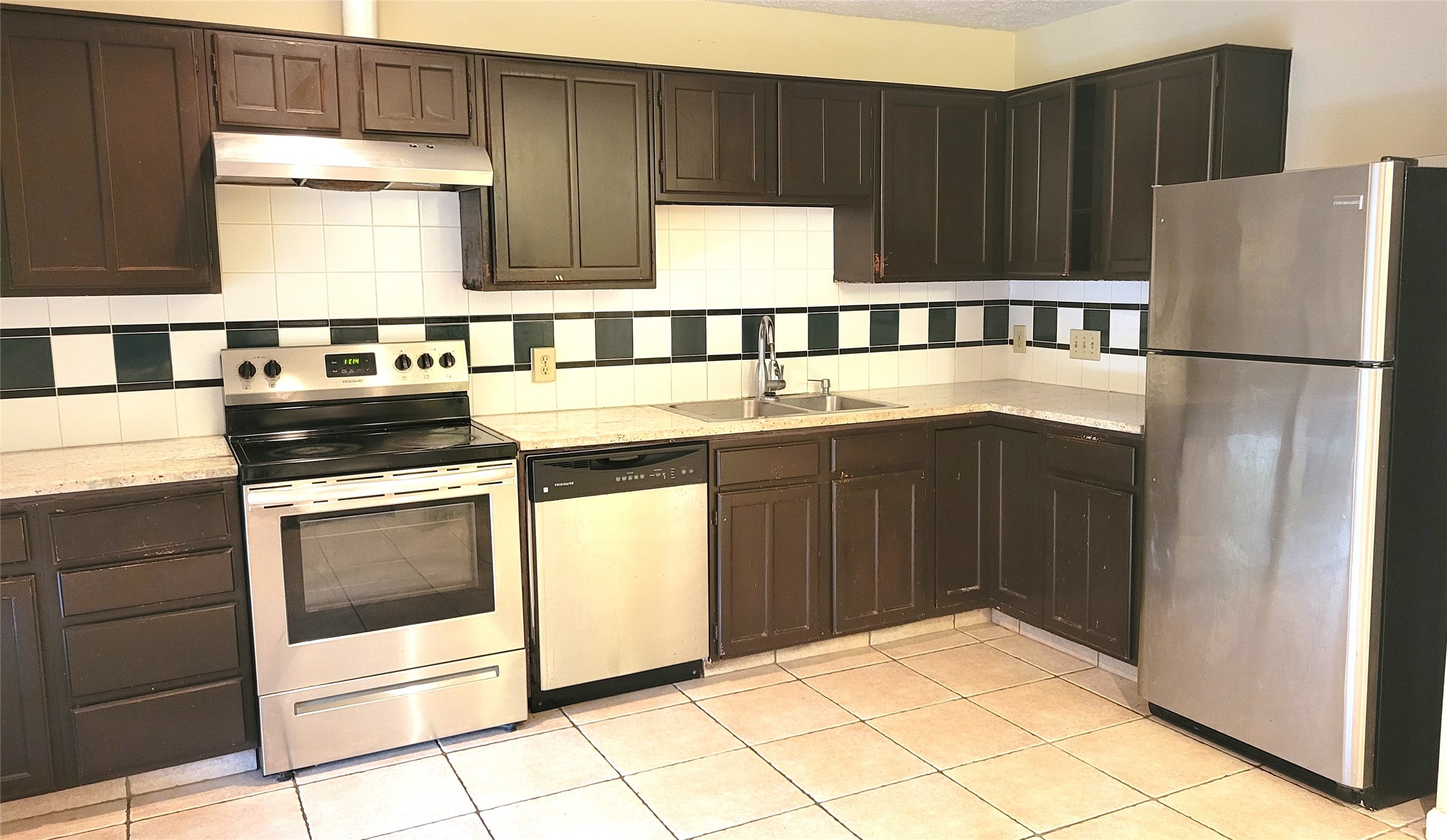 13915 Cravenridge Drive Property Photo 9