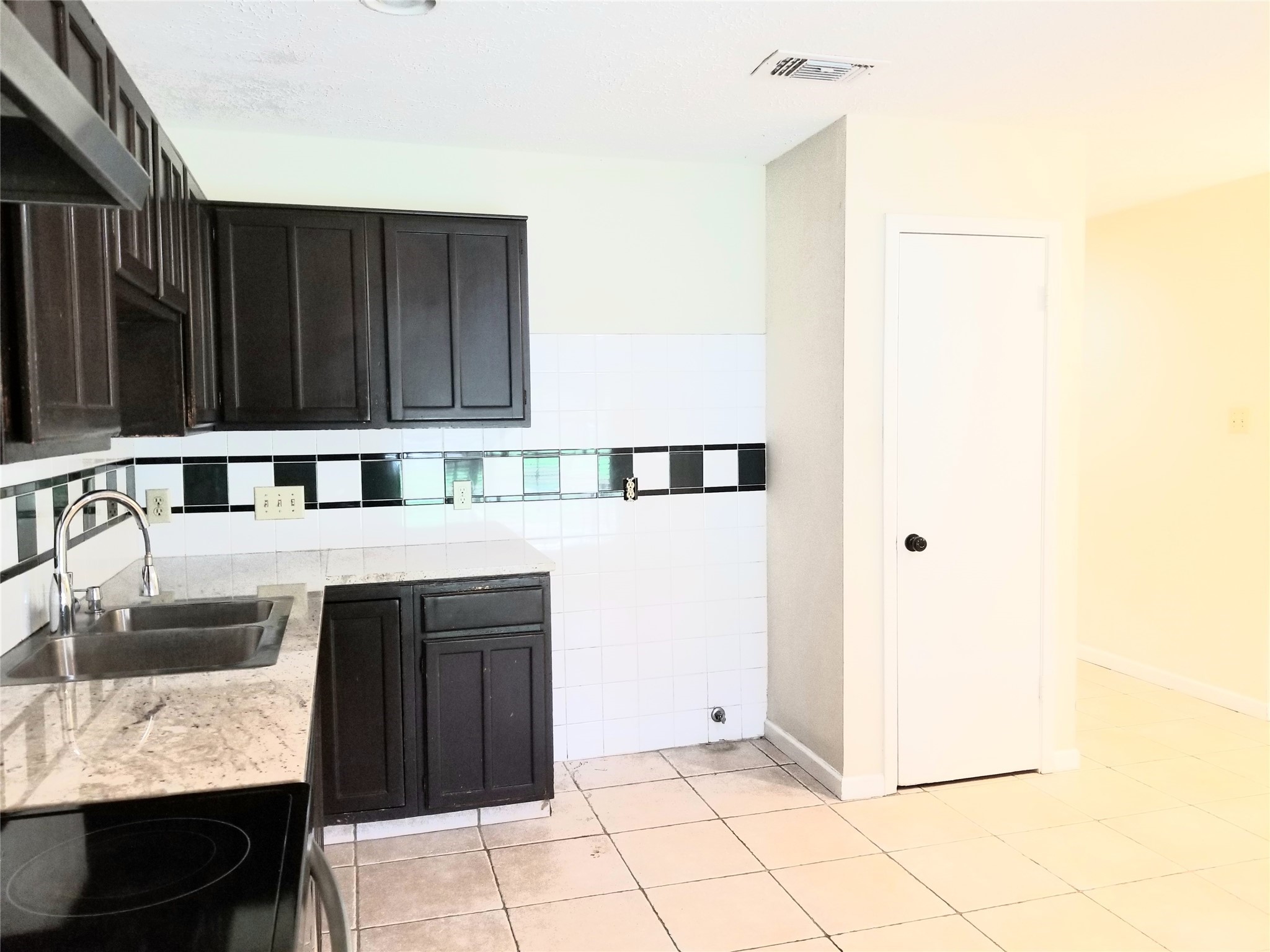 13915 Cravenridge Drive Property Photo 10