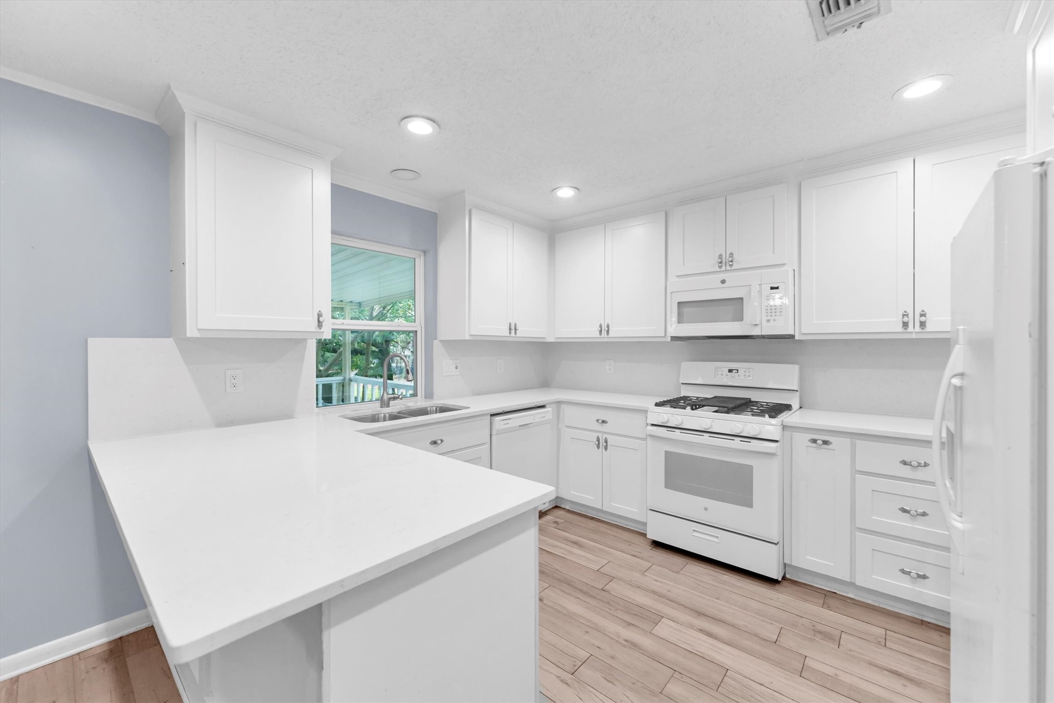 610 Green Hills Drive Property Photo 15