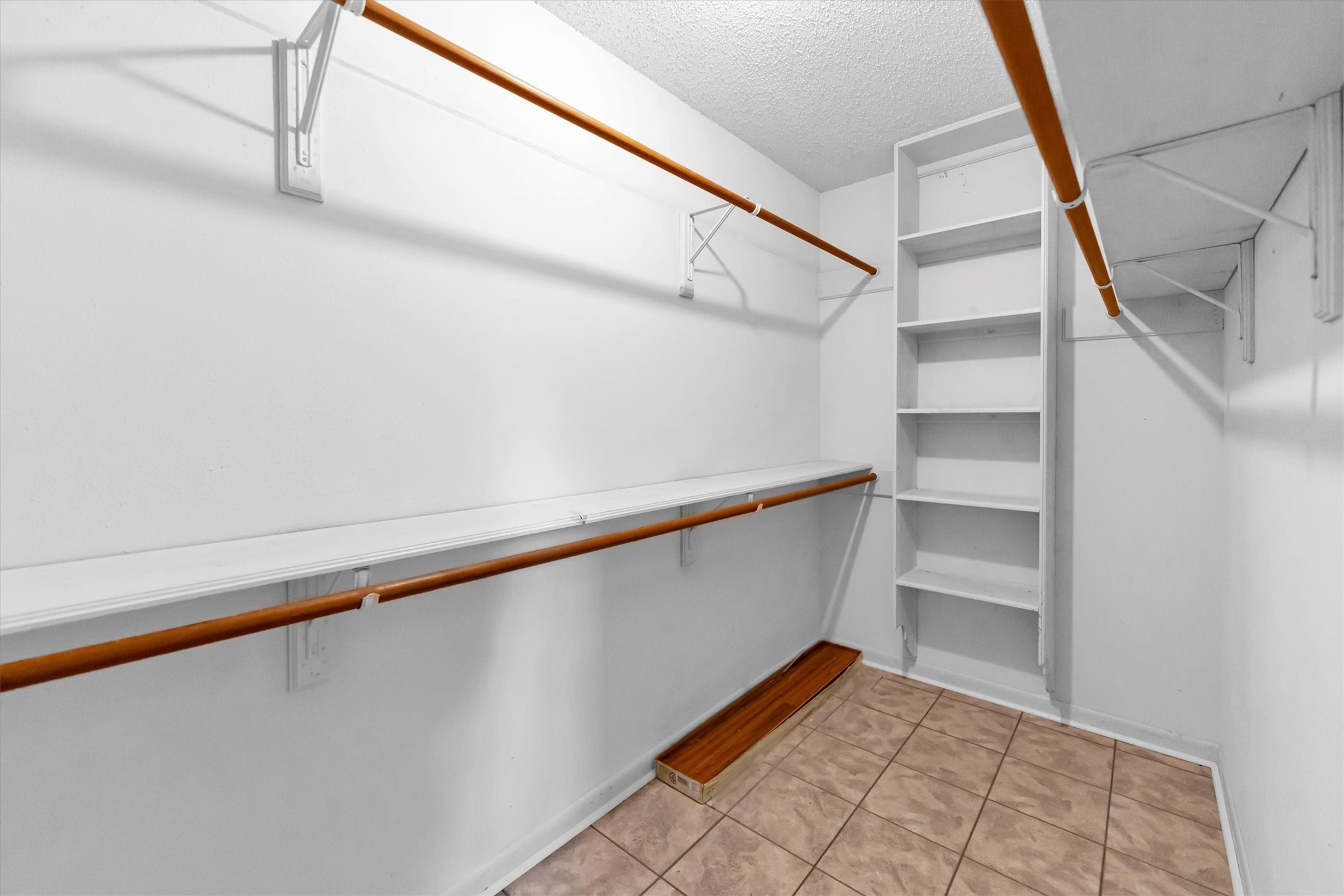 610 Green Hills Drive Property Photo 32