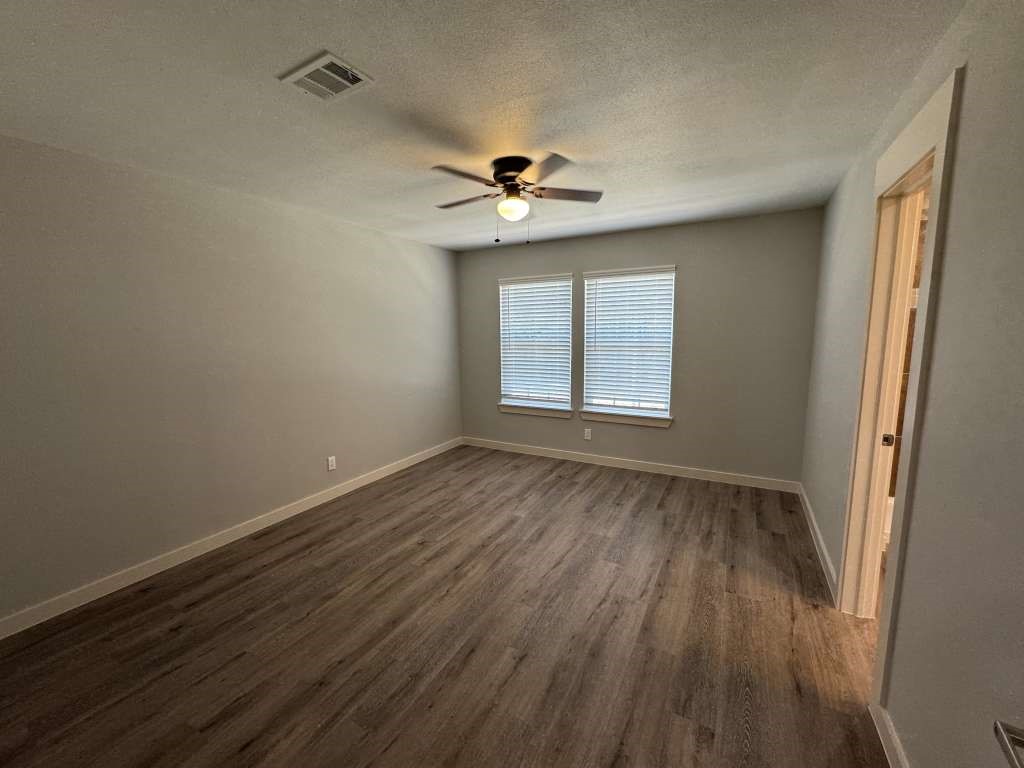 5802 Twisted Pine Court D Property Photo 9