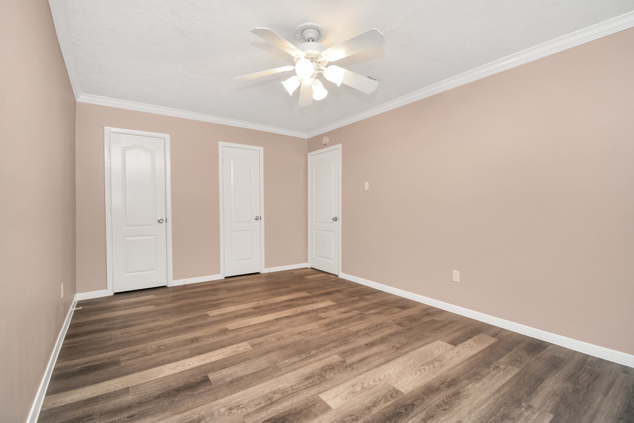 1906 Airline Drive Property Photo 17