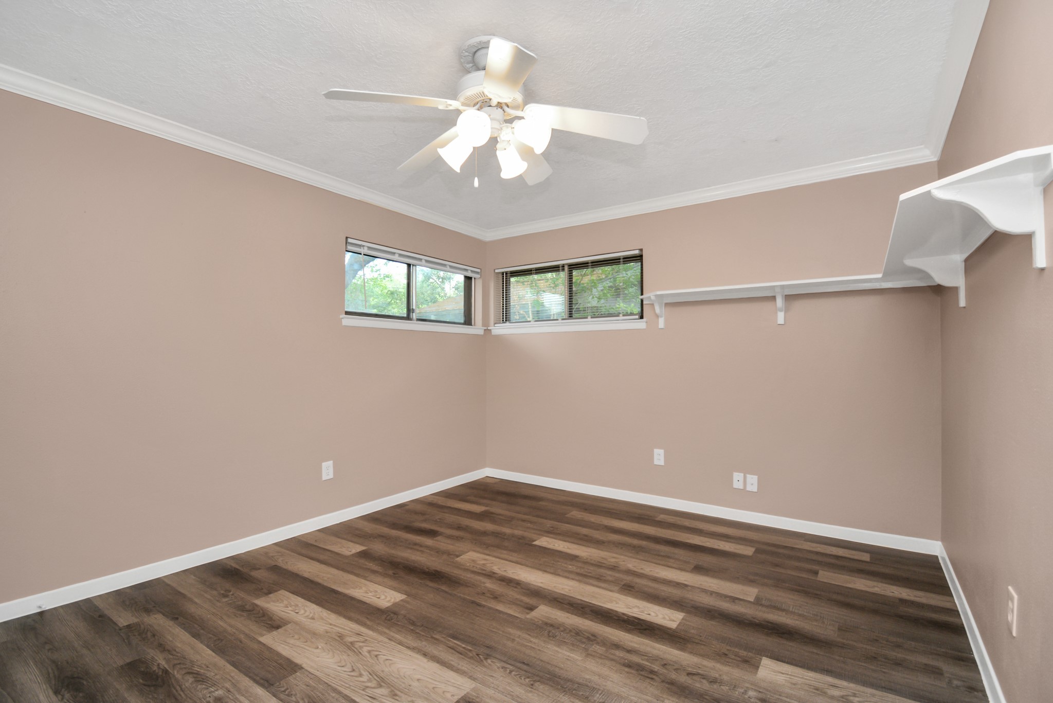 1906 Airline Drive Property Photo 20