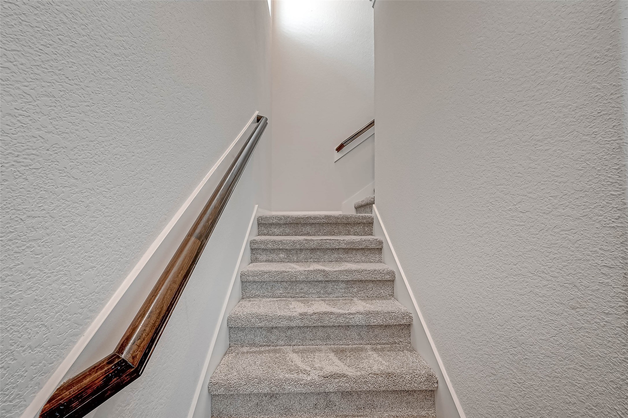 9905 Brickhouse Drive Property Photo 16
