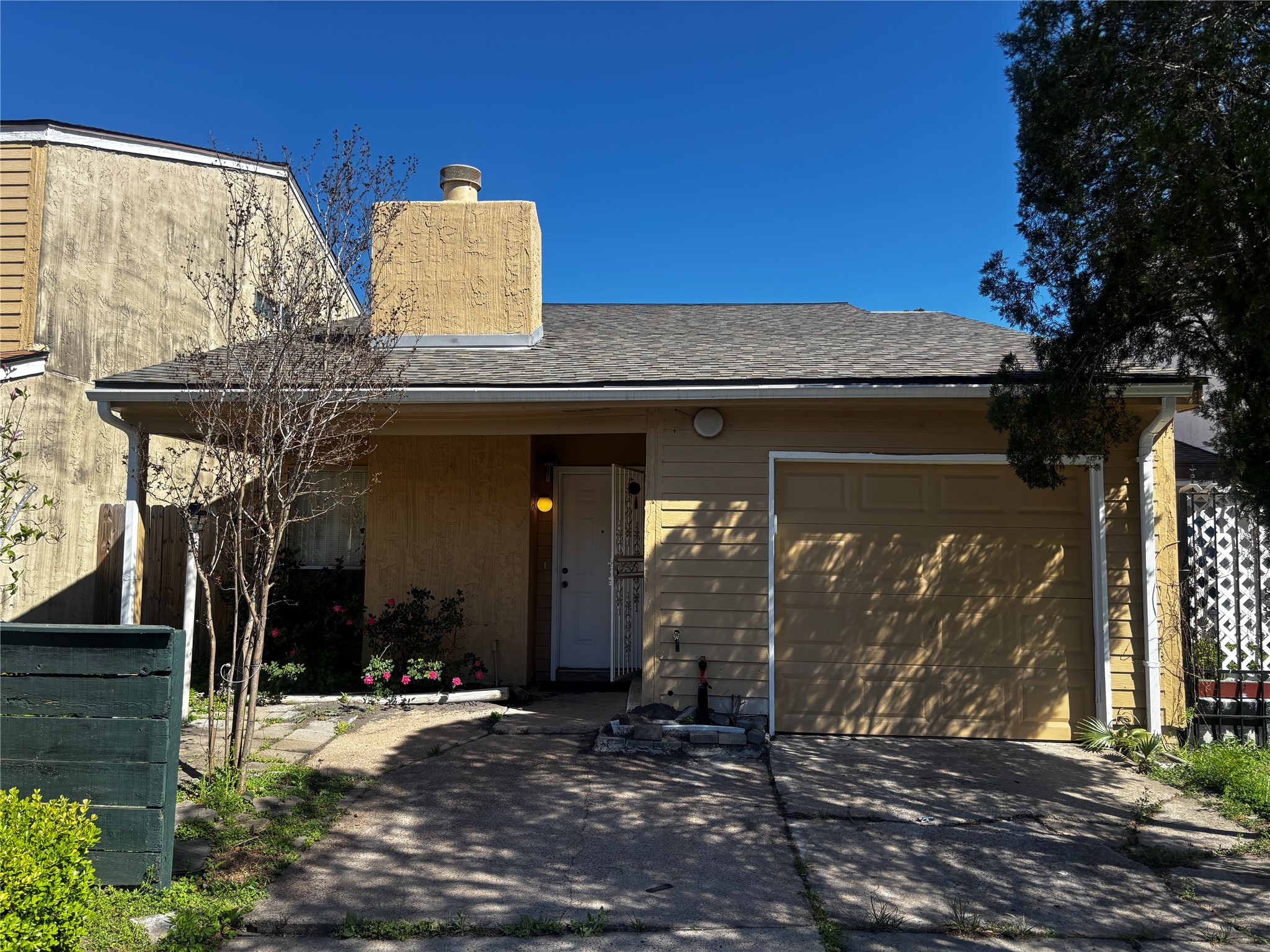 12410 Windjammer Street Property Photo