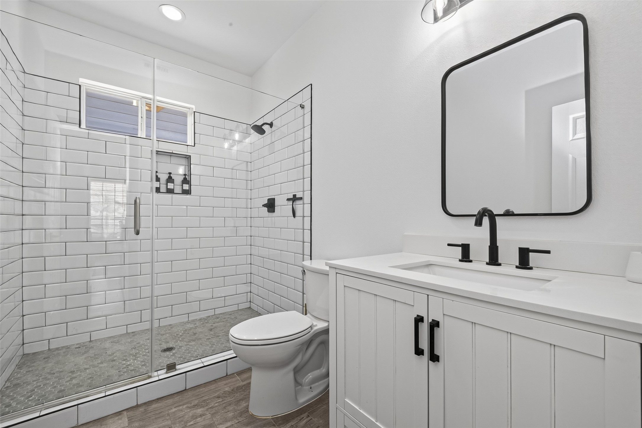 409 Winnie Street Property Photo 16