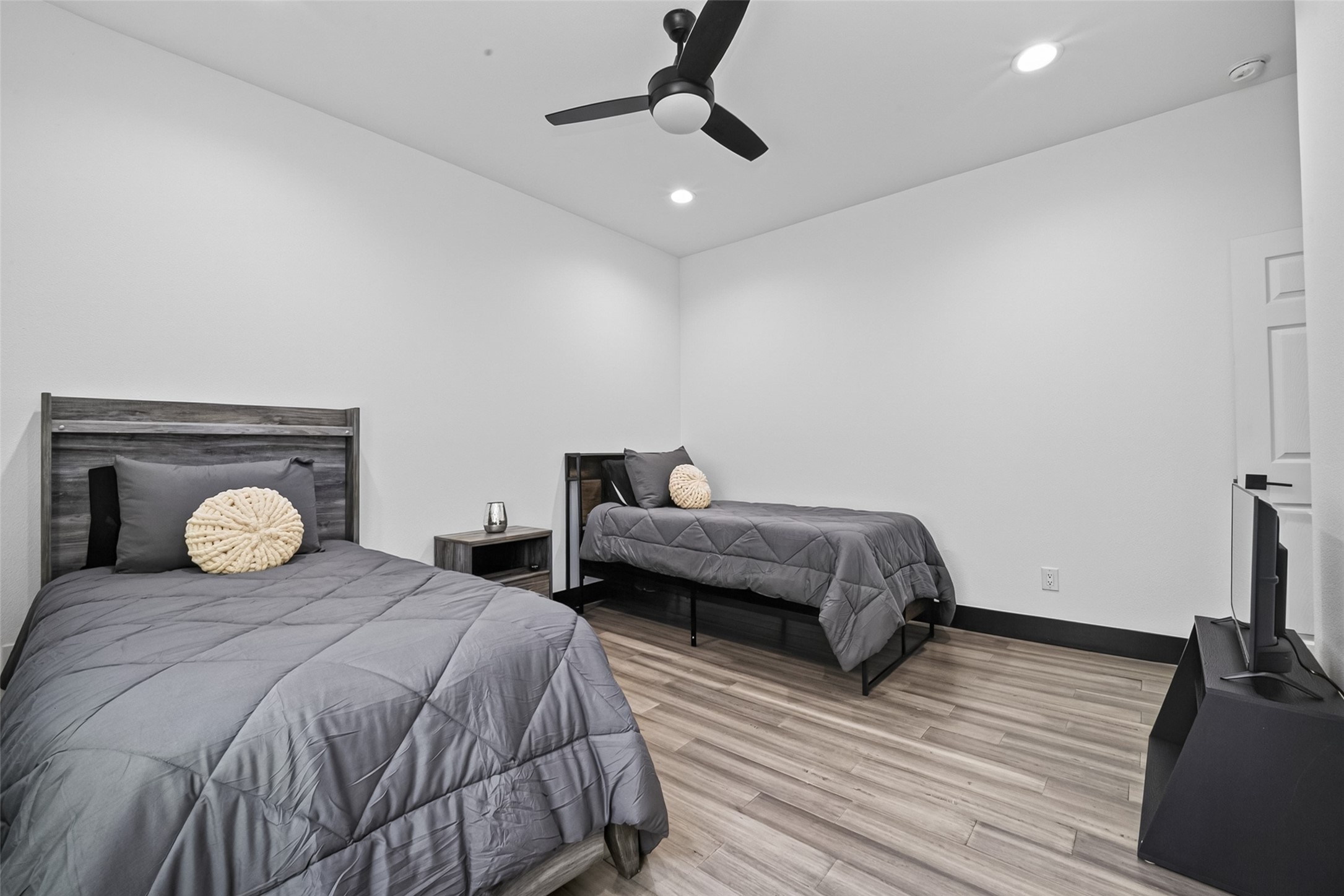 409 Winnie Street Property Photo 17