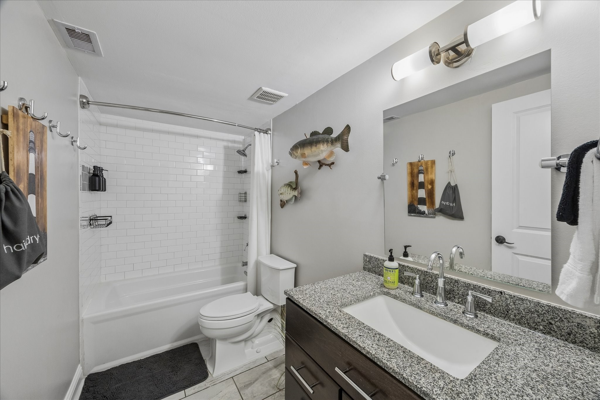 216 20th Street Property Photo 7