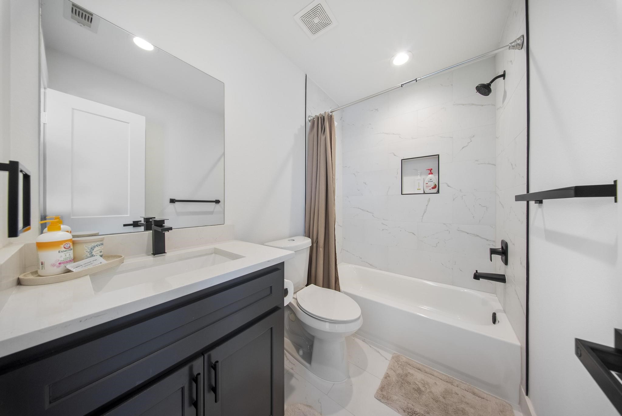 9 Super Street Property Photo 14
