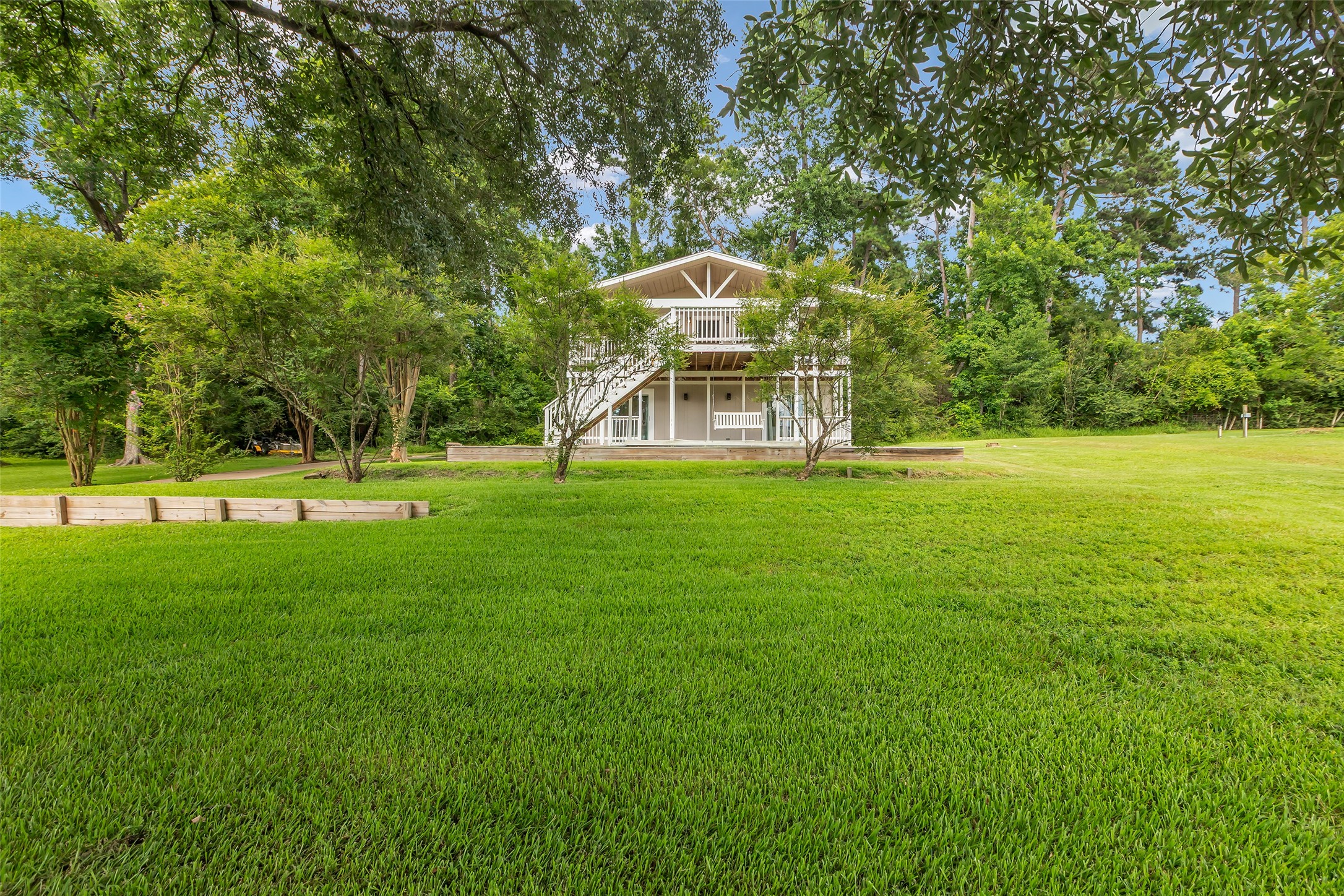 671 Lakeview Harbor Property Photo 6