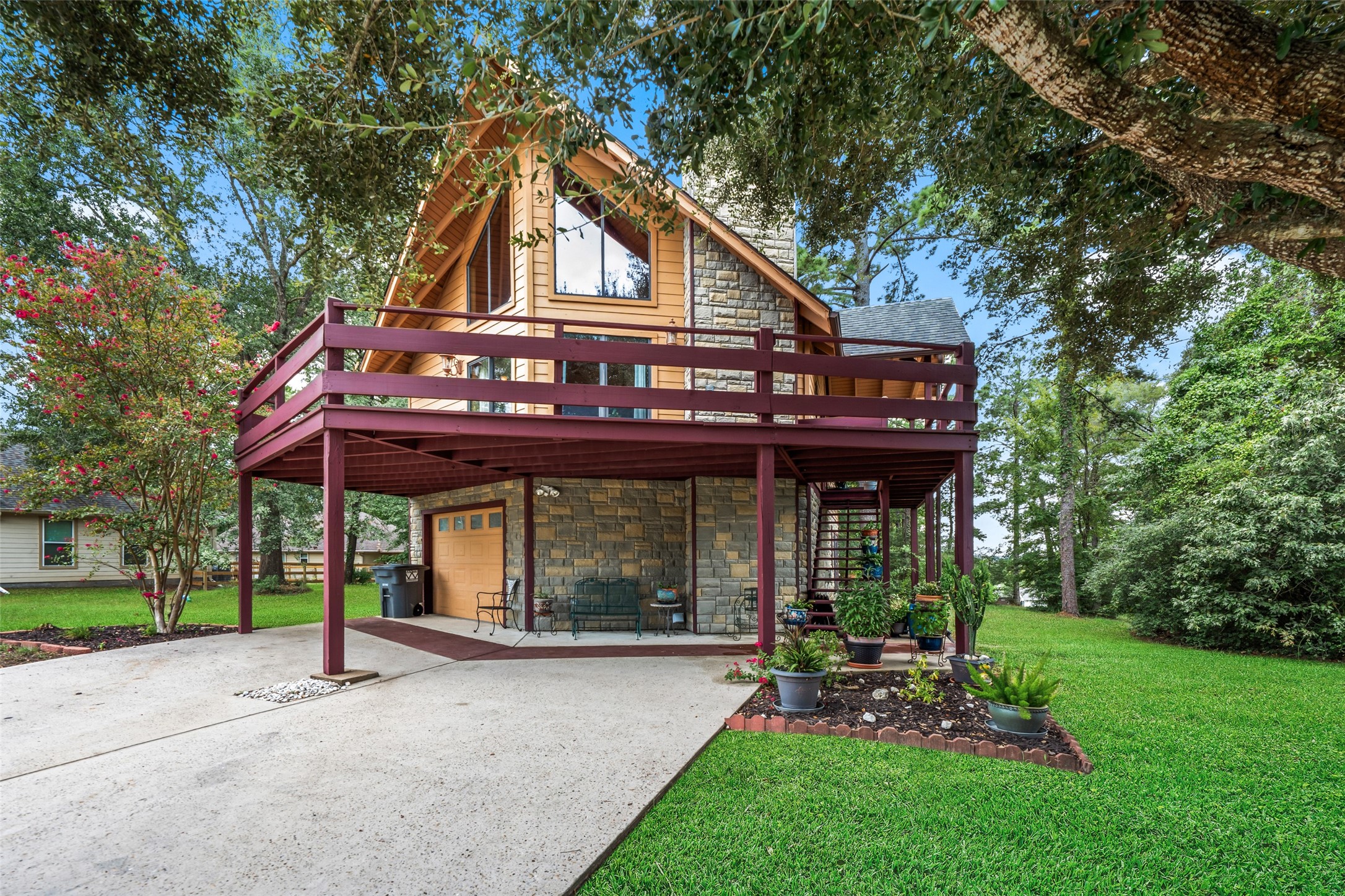 8 Sunny Hill Drive Property Photo 1