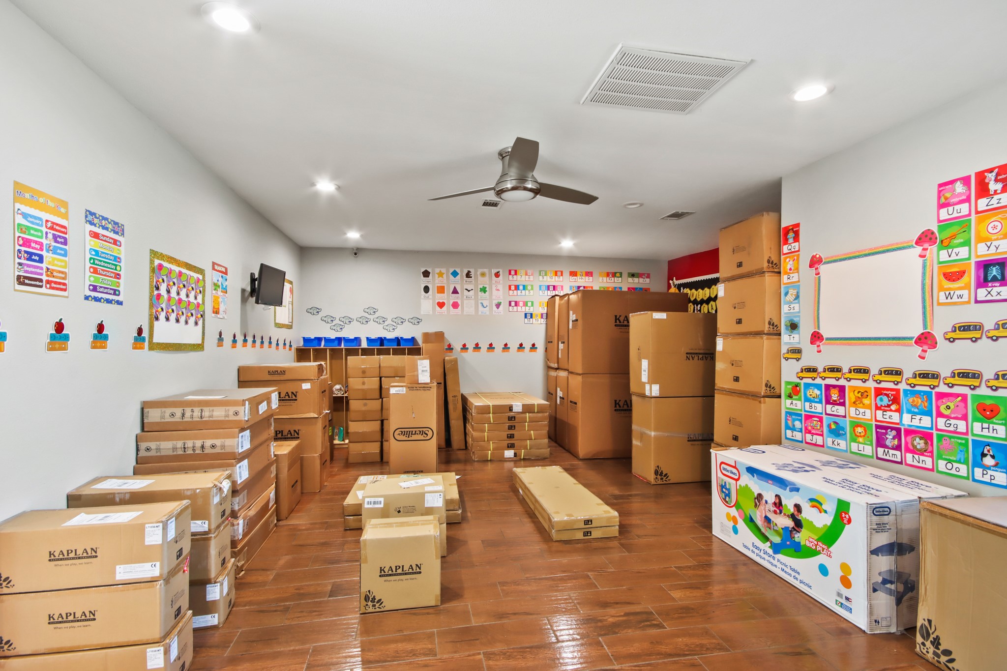 5302 Treaschwig Road Property Photo 11