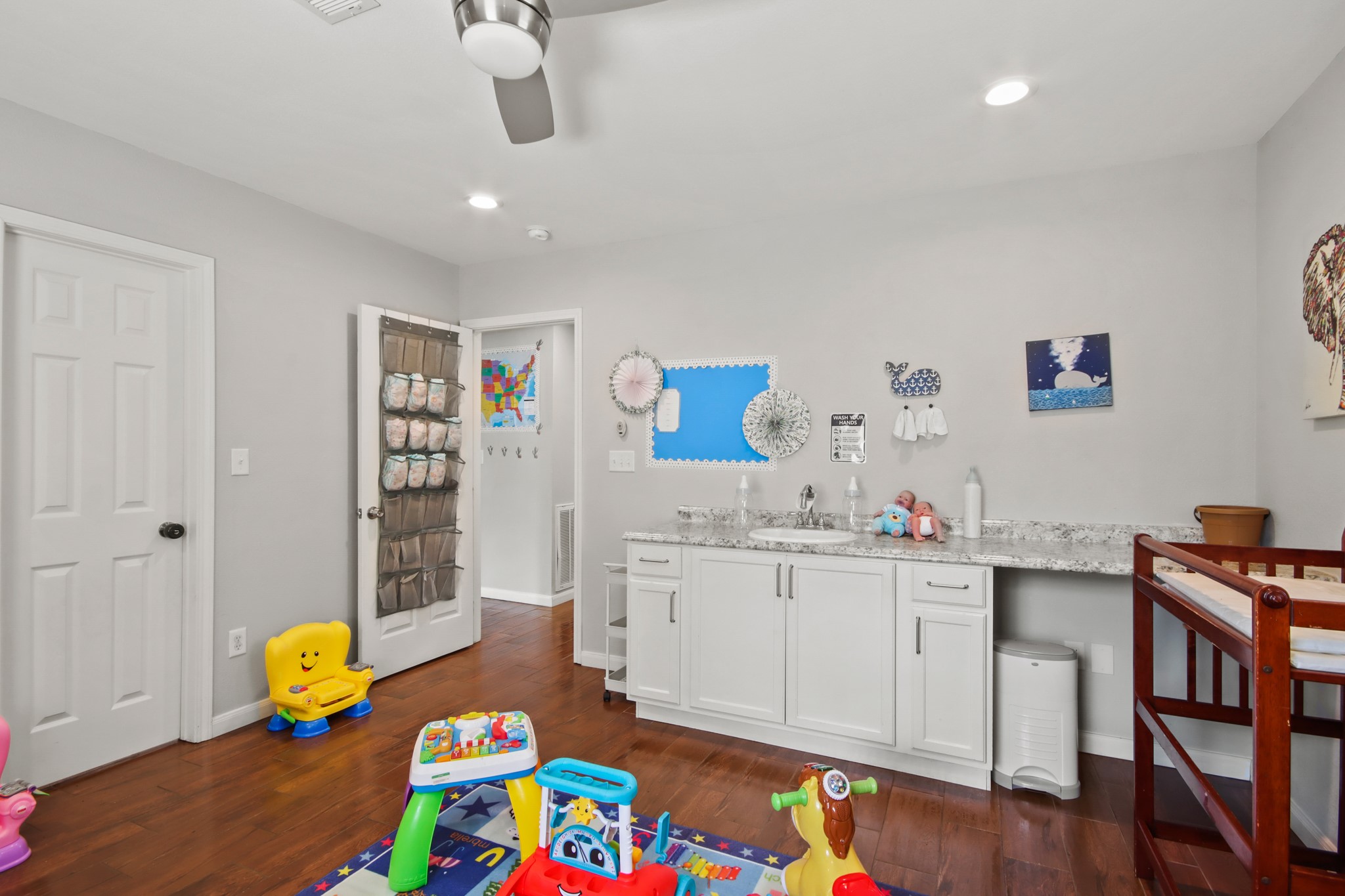 5302 Treaschwig Road Property Photo 20