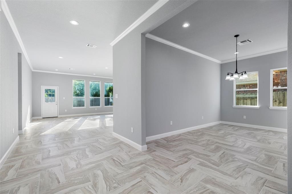 17403 Harmony Hill Drive Property Photo 6