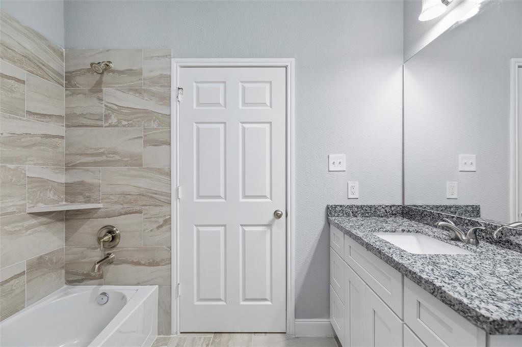 17403 Harmony Hill Drive Property Photo 18