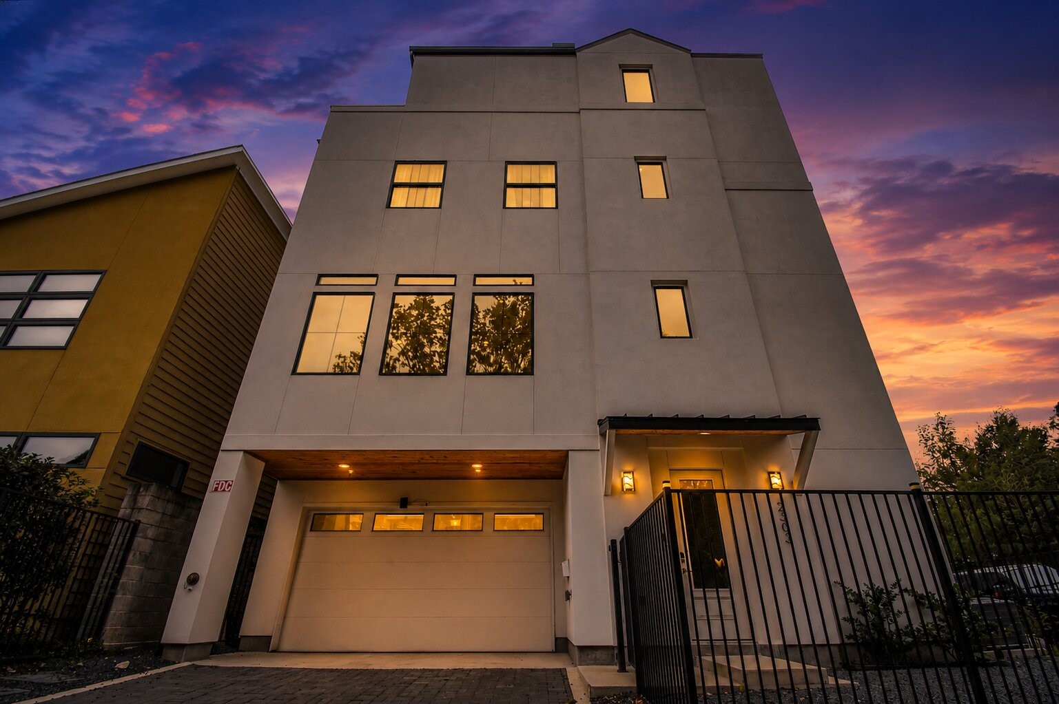 2303 Yupon Street Property Photo