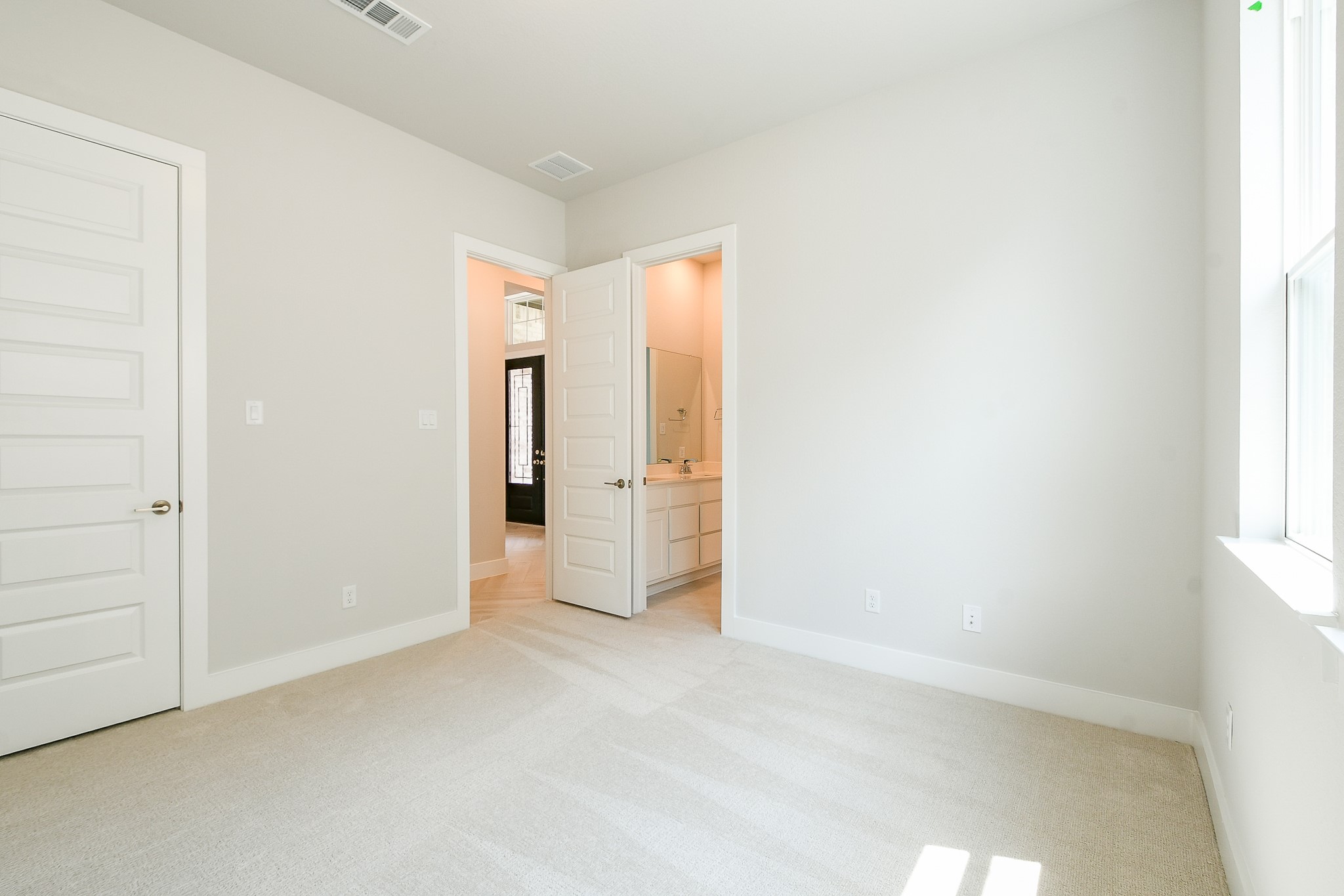 4859 Antler Run Drive Property Photo 14