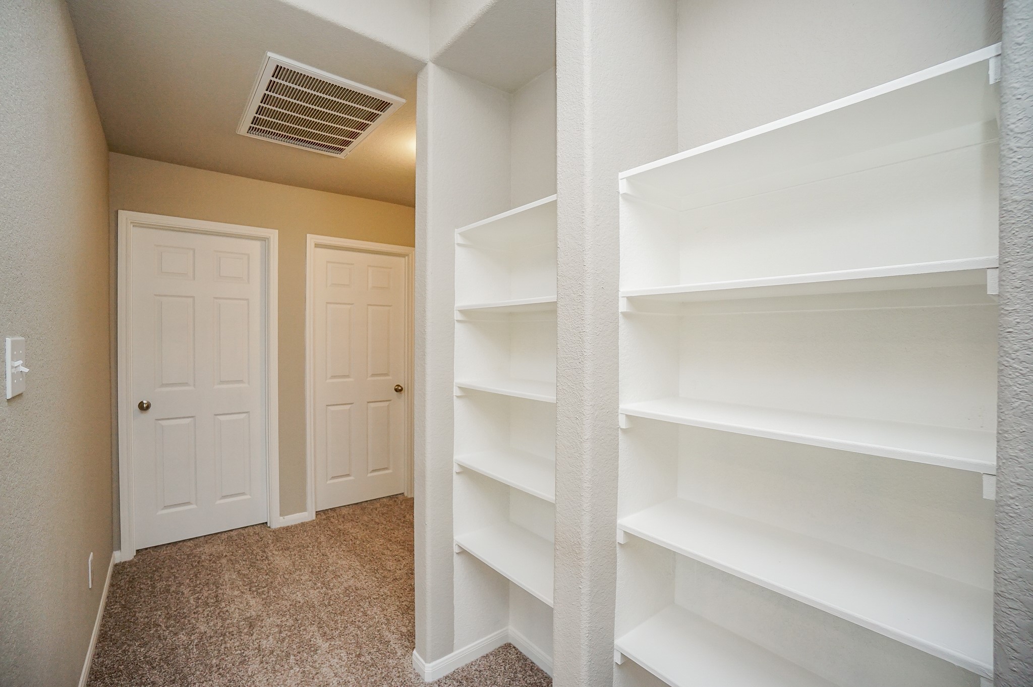 5463 Grand View Drive Property Photo 25