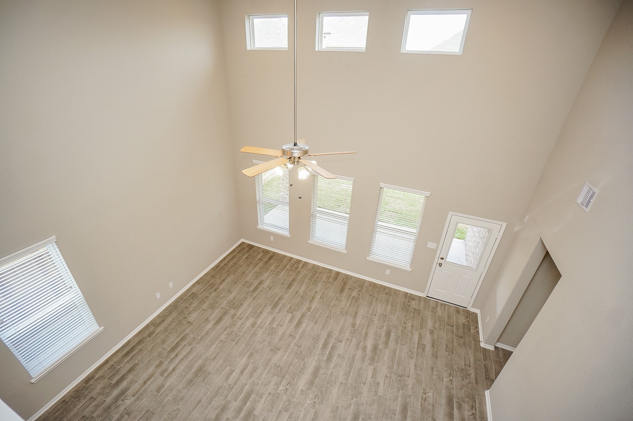 5463 Grand View Drive Property Photo 26