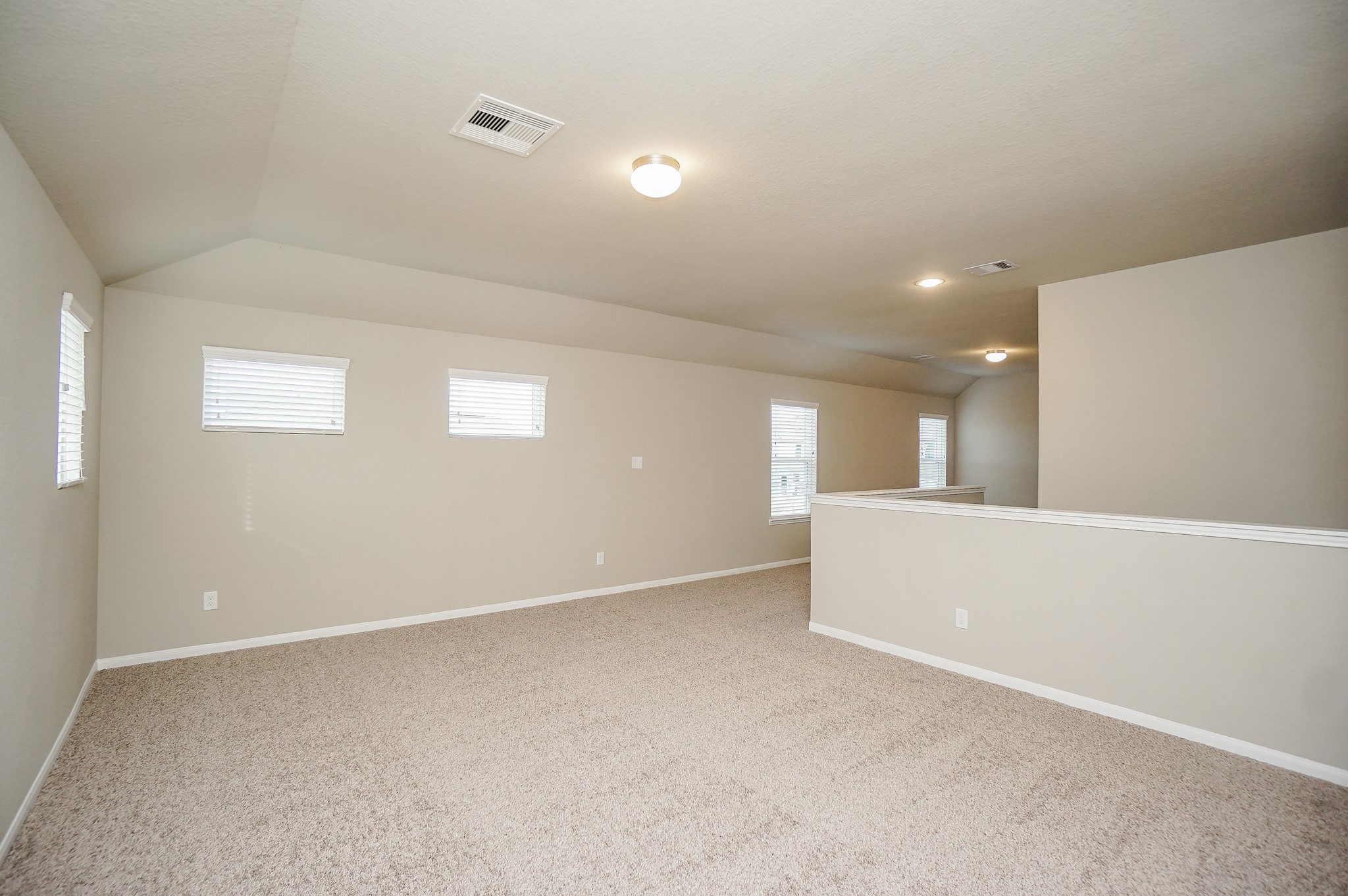 5463 Grand View Drive Property Photo 30